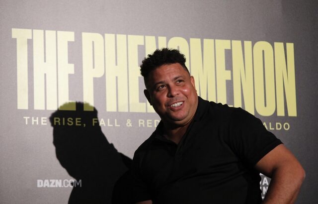 Ronaldo tiet lo nhung bi mat den toi ve Barcelona hinh anh