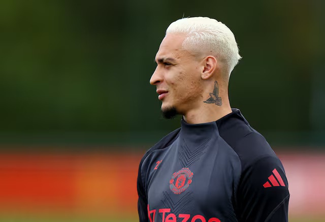 Antony bay cao la cai tat dau dieng cho Manchester United hinh anh