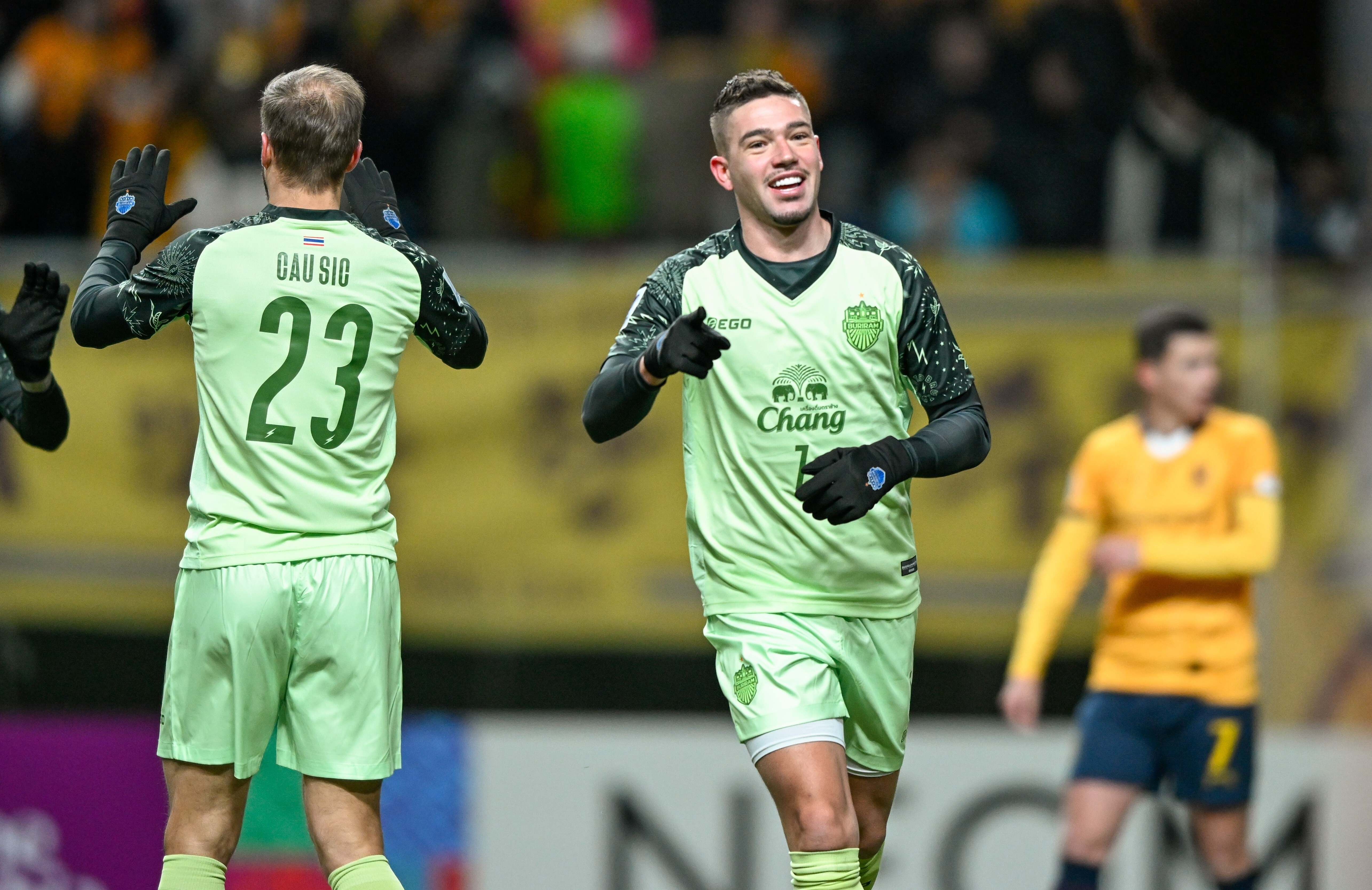 CLB Dong Nam A pha vo trat tu o AFC Champions League hinh anh