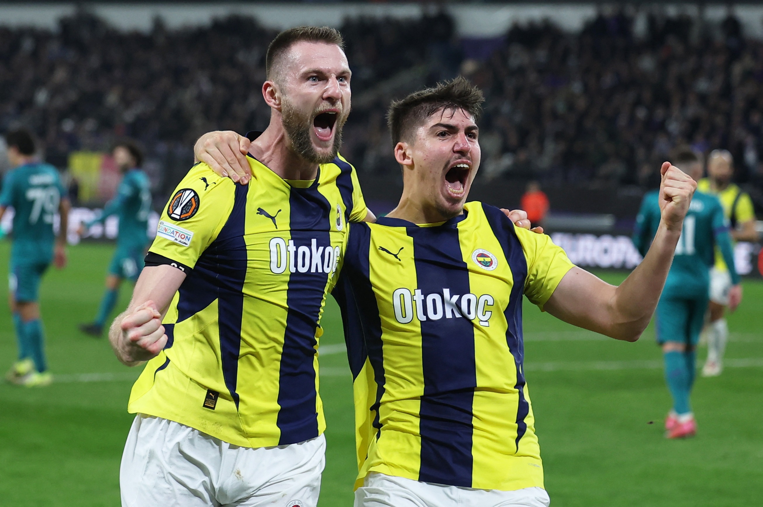 Doi cua Mourinho bat bai 15 tran lien tiep hinh anh