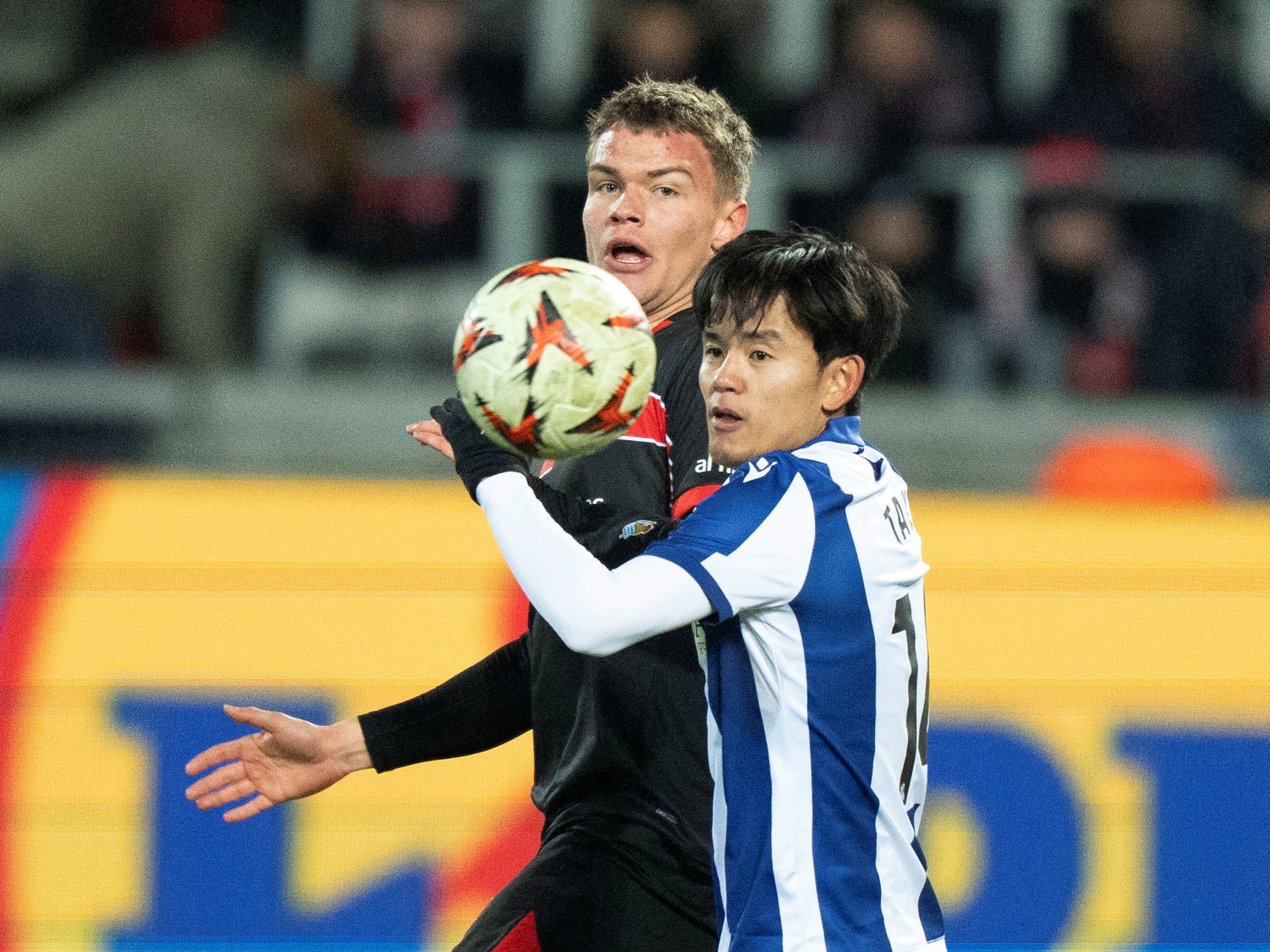 Real Madrid van 'hai ra tien' tu Kubo hinh anh