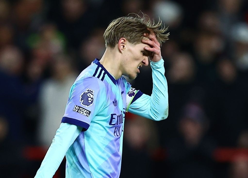 Arsenal chang co gi de tiec hinh anh