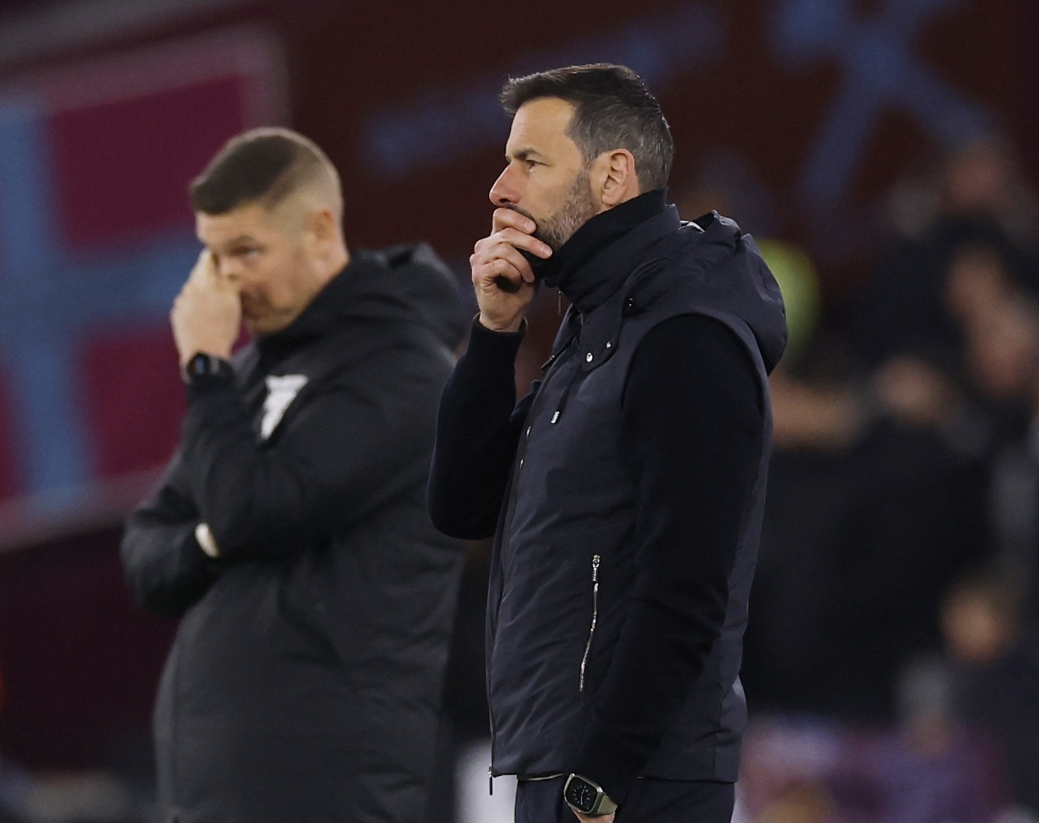 Van Nistelrooy chim sau cung Leicester hinh anh