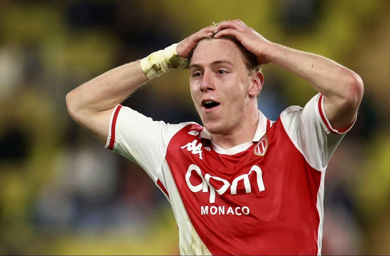 Tien dao 22 tuoi khien Arsenal nuoi tiec hinh anh