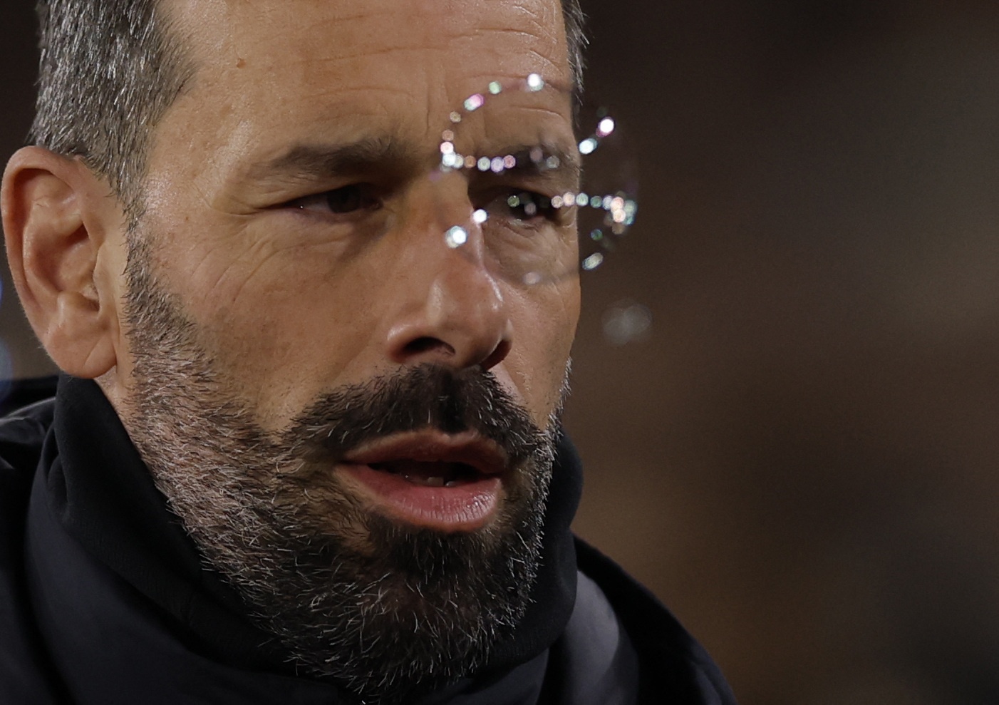 Leicester tra gia vi chon Van Nistelrooy? hinh anh