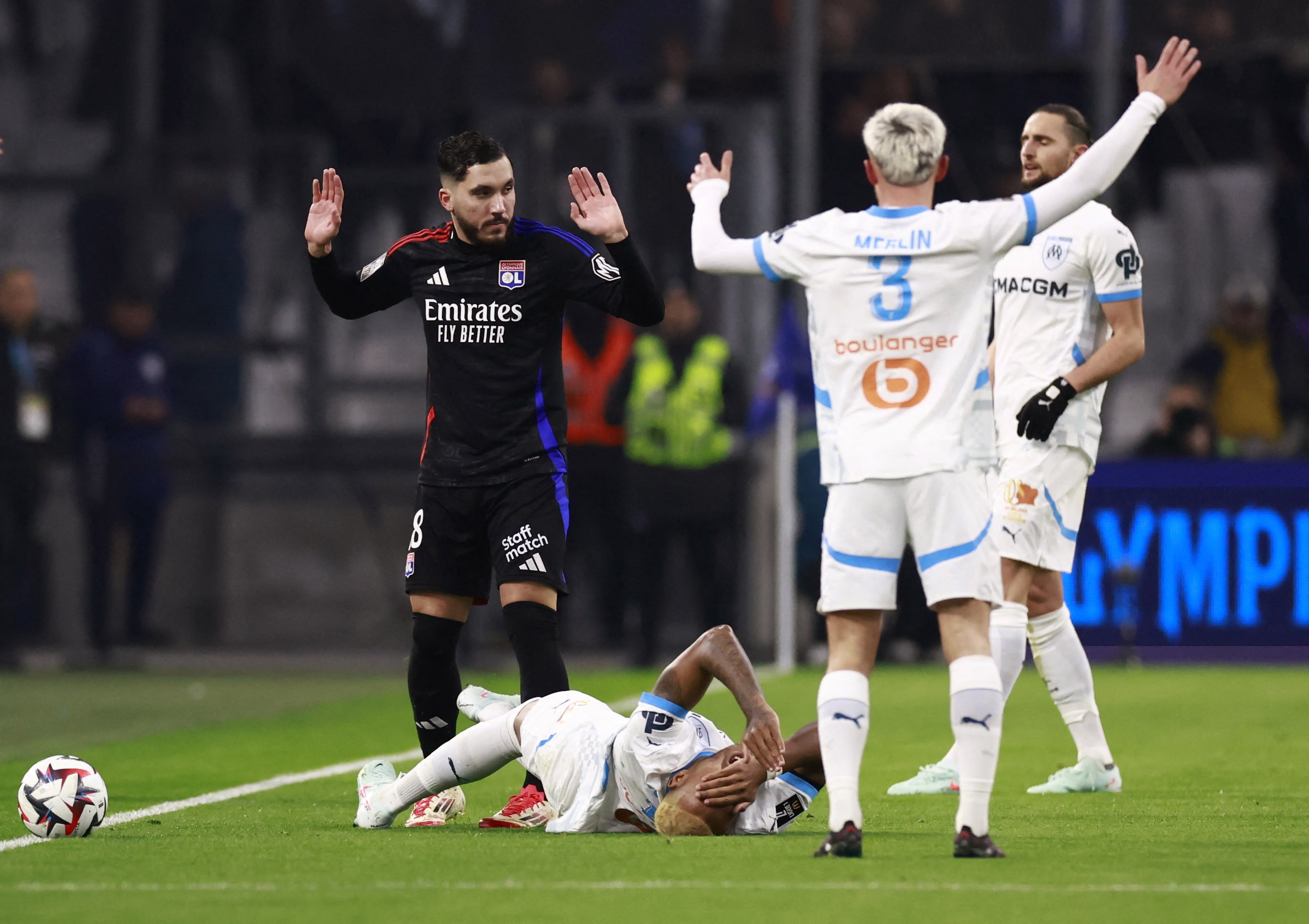 Cuoc khung hoang chua tung co cua bong da Phap hinh anh