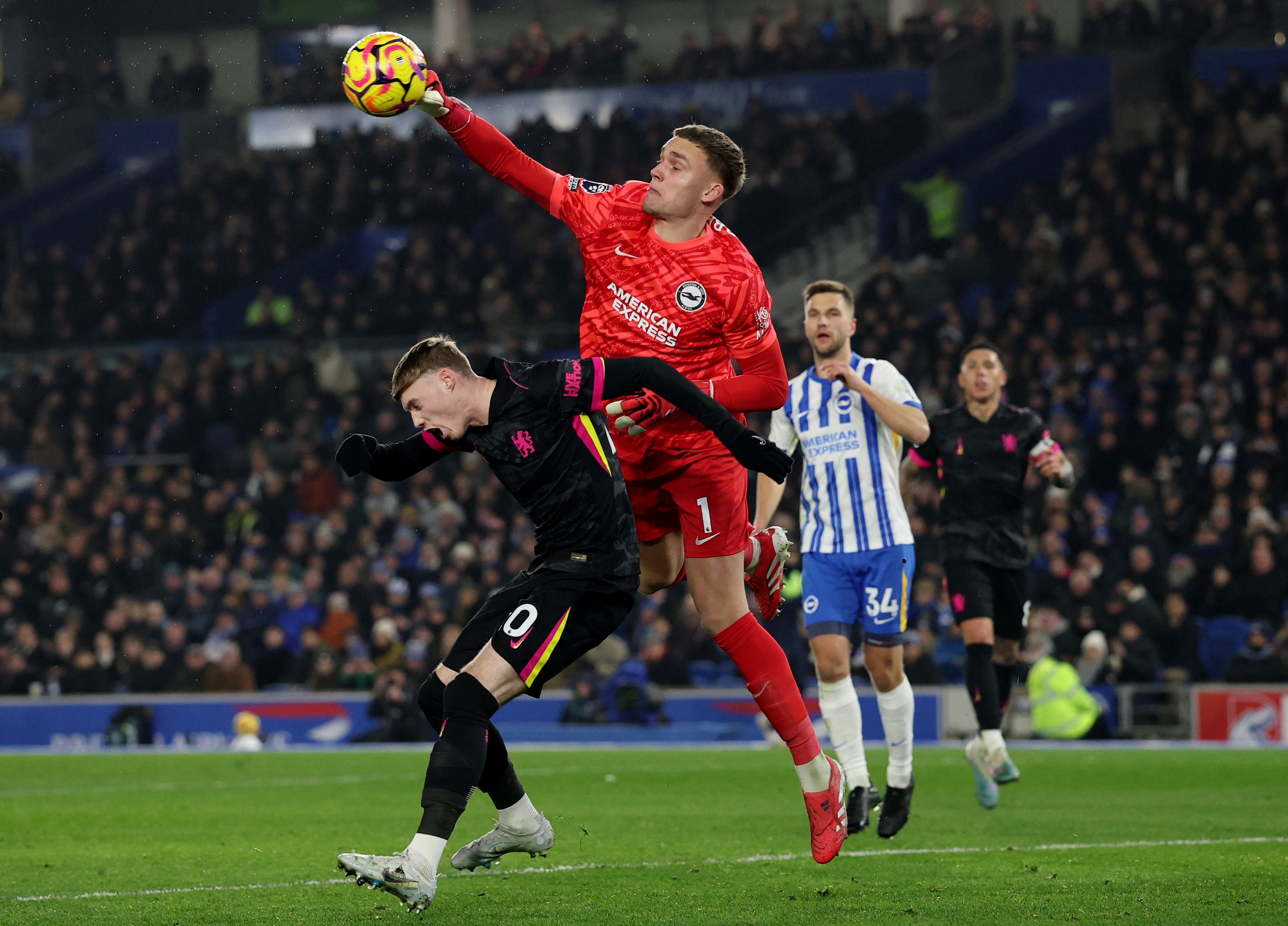 Chelsea lai muon mua thu mon hinh anh