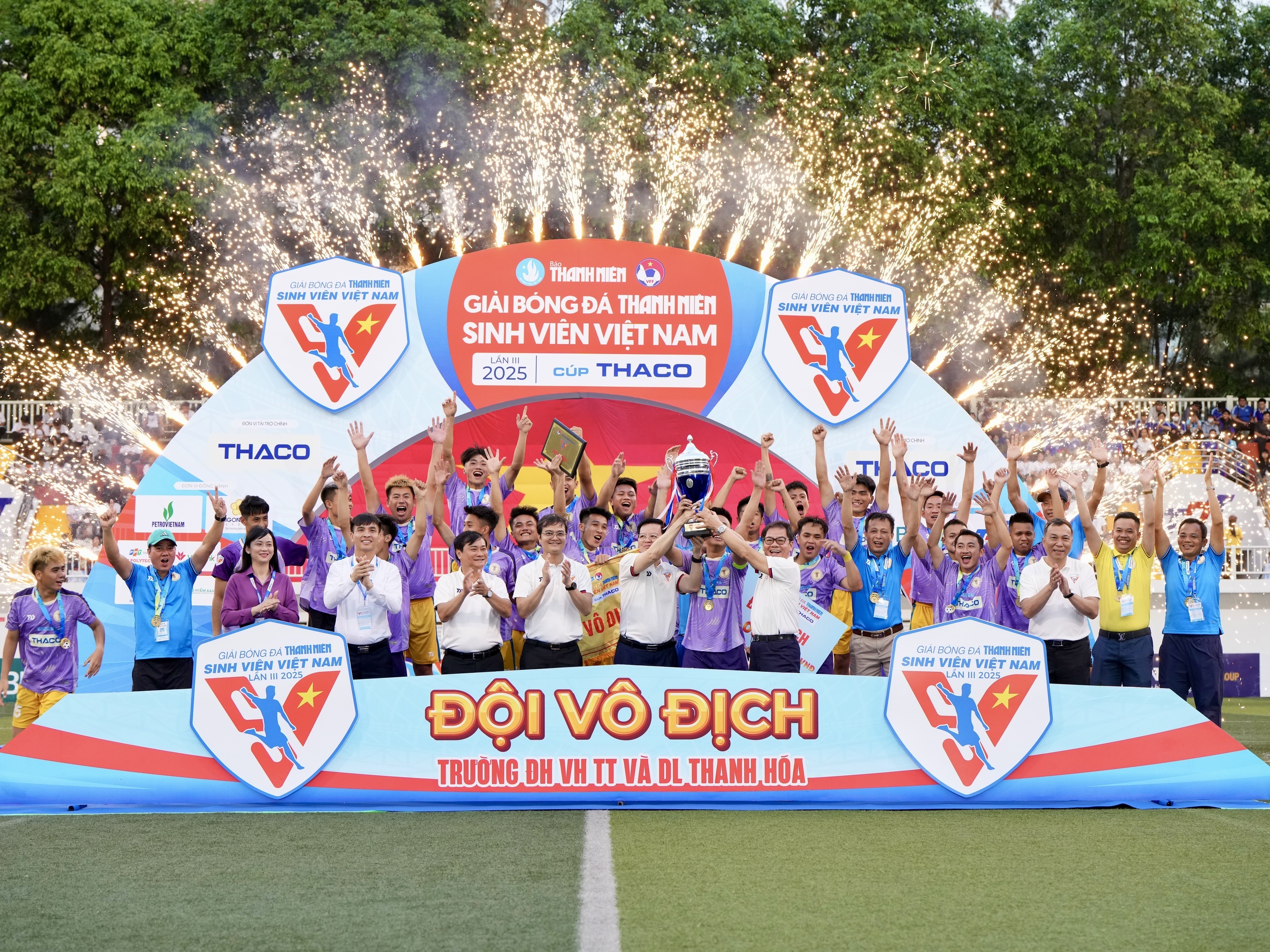 Giai bong da sinh vien 2025 tim ra nha vo dich hinh anh