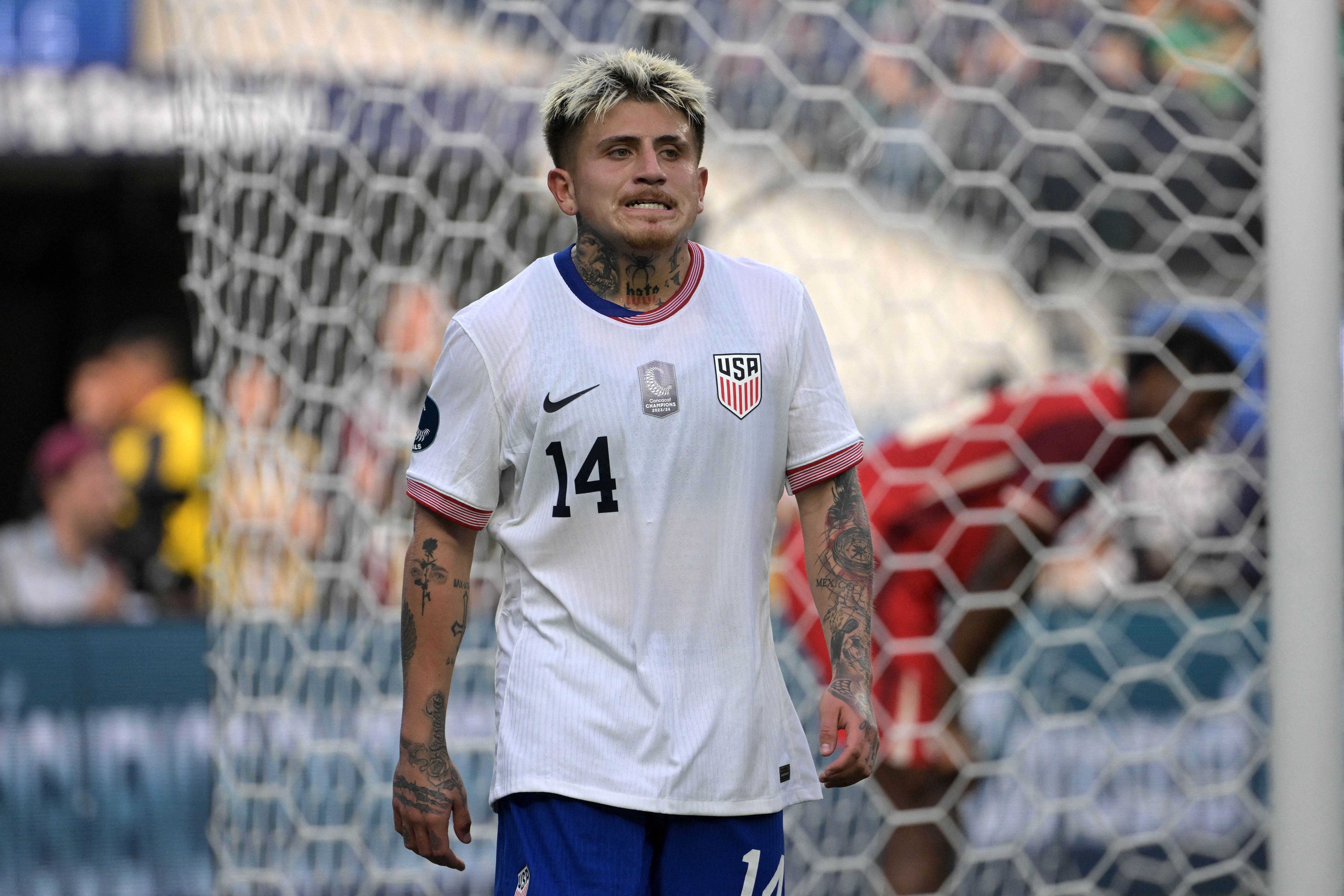 Tuyen My gay phan no hinh anh