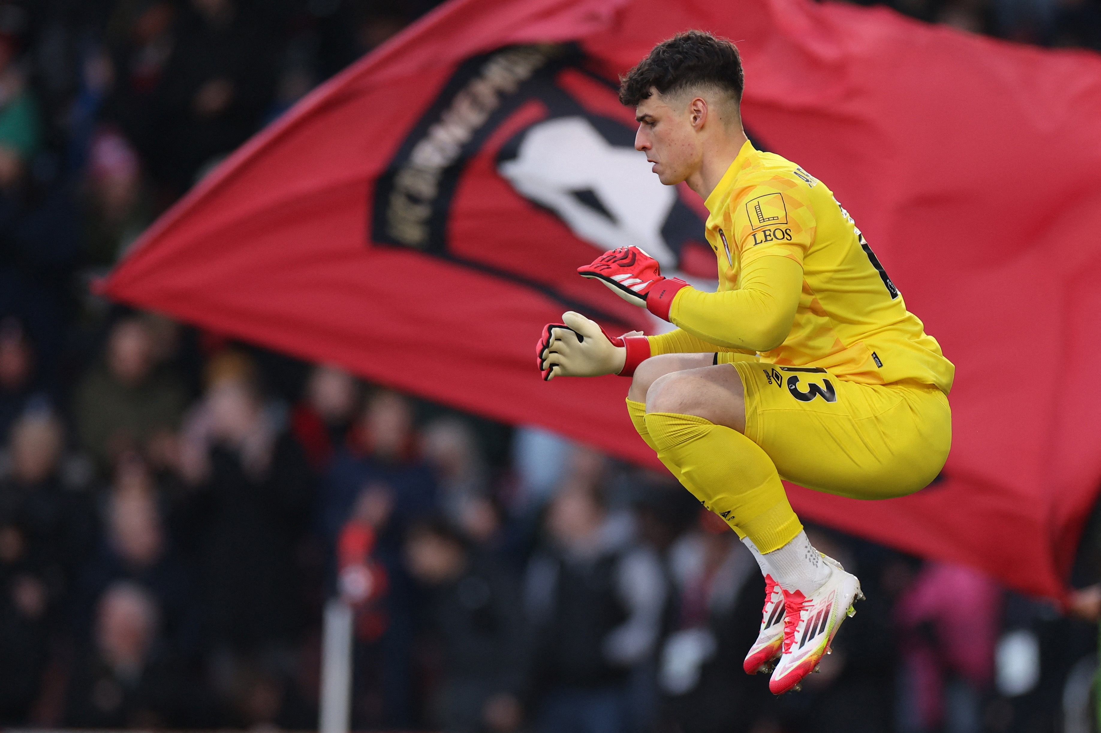 Thu mon dat gia nhat the gioi 'hoi sinh' phong do hinh anh