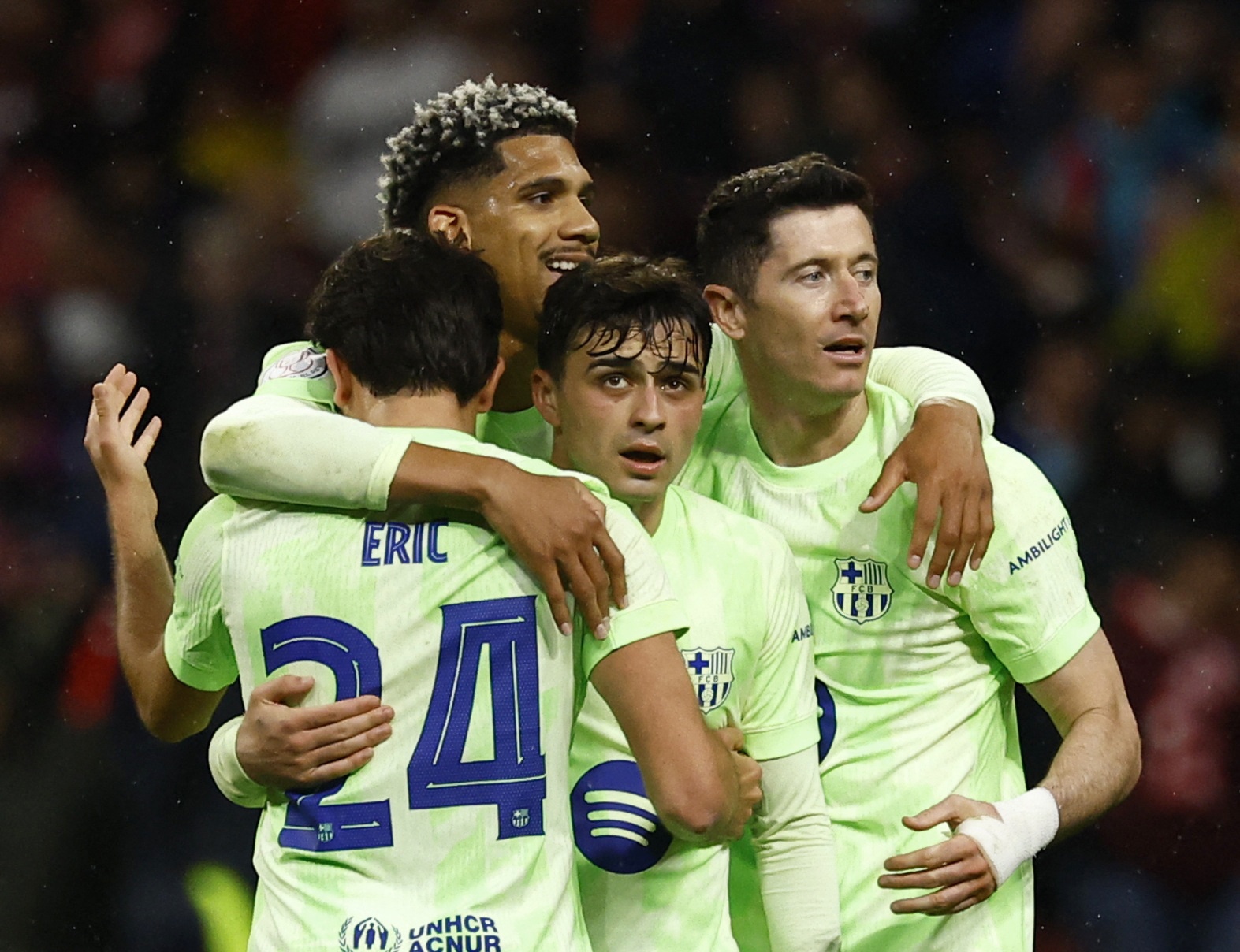 Pedri khien fan Atletico phai nga mu hinh anh