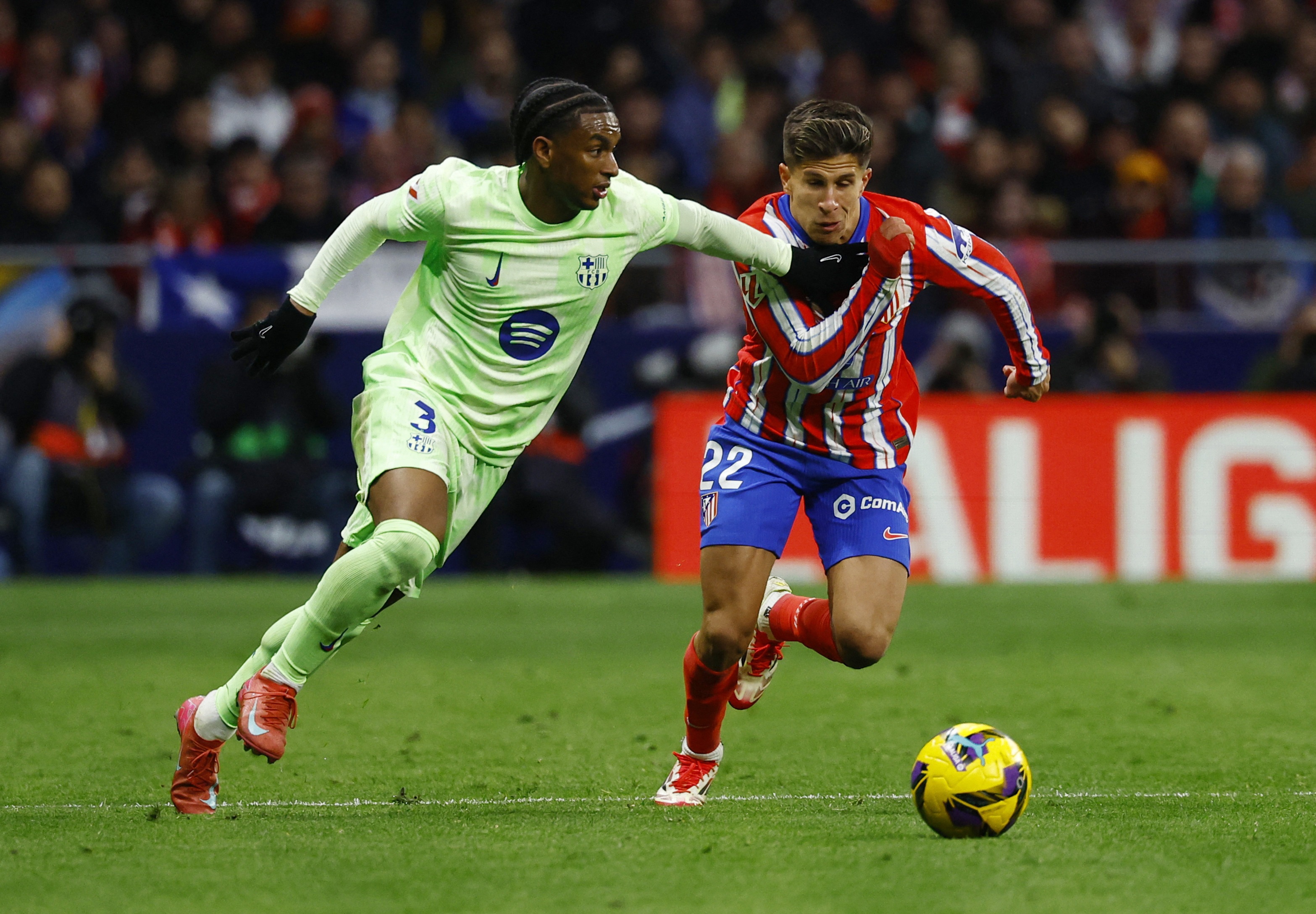 Loi de nghi 42 trieu bang cua MU bi tu choi hinh anh