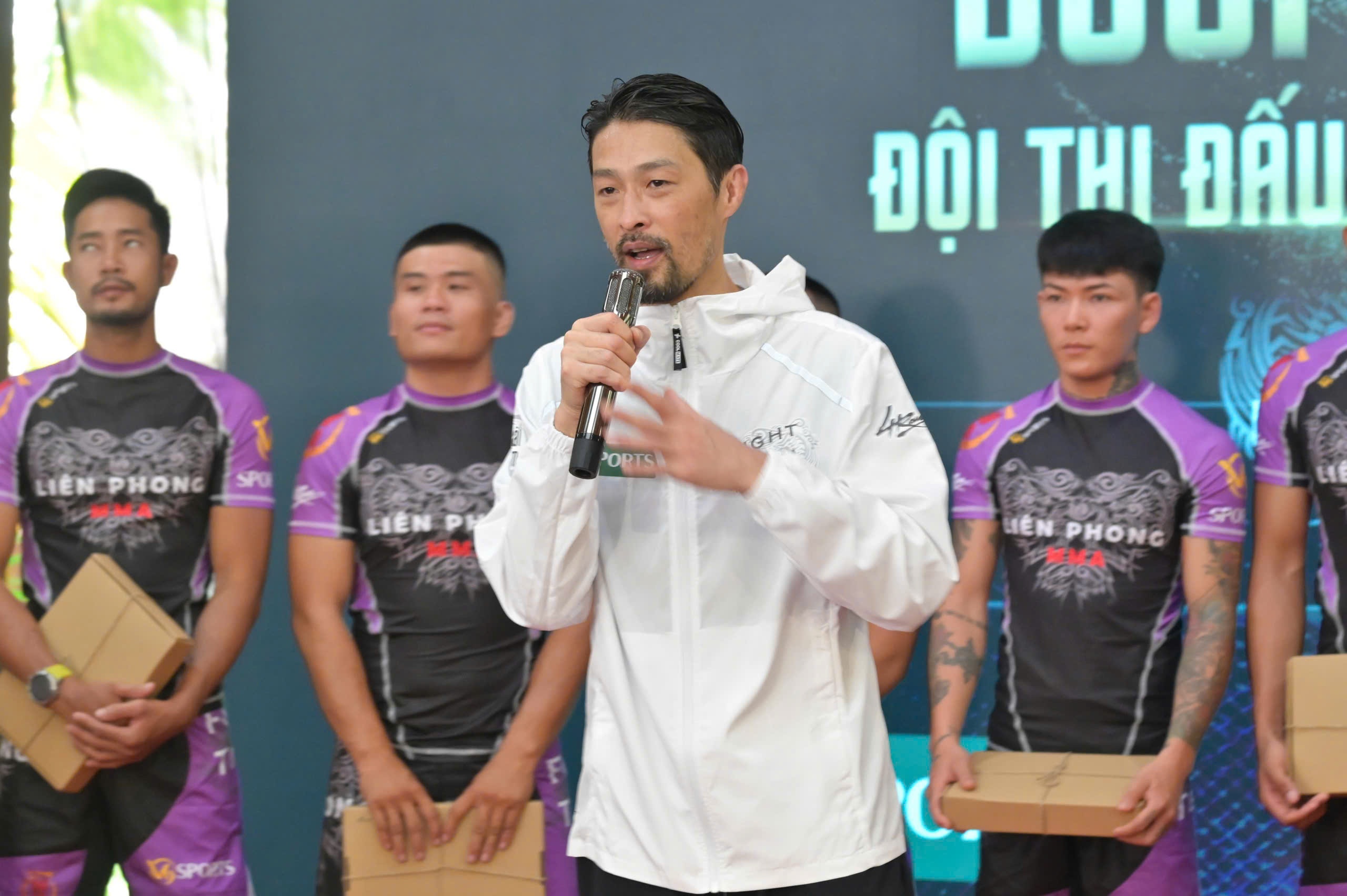 Lo vo cua Johnny Tri Nguyen dat muc tieu lon nam 2025 hinh anh