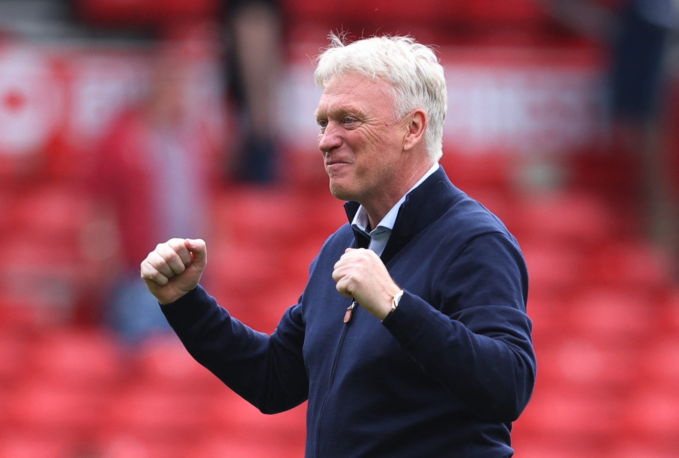 Moyes lat nguoc tinh the Everton hinh anh