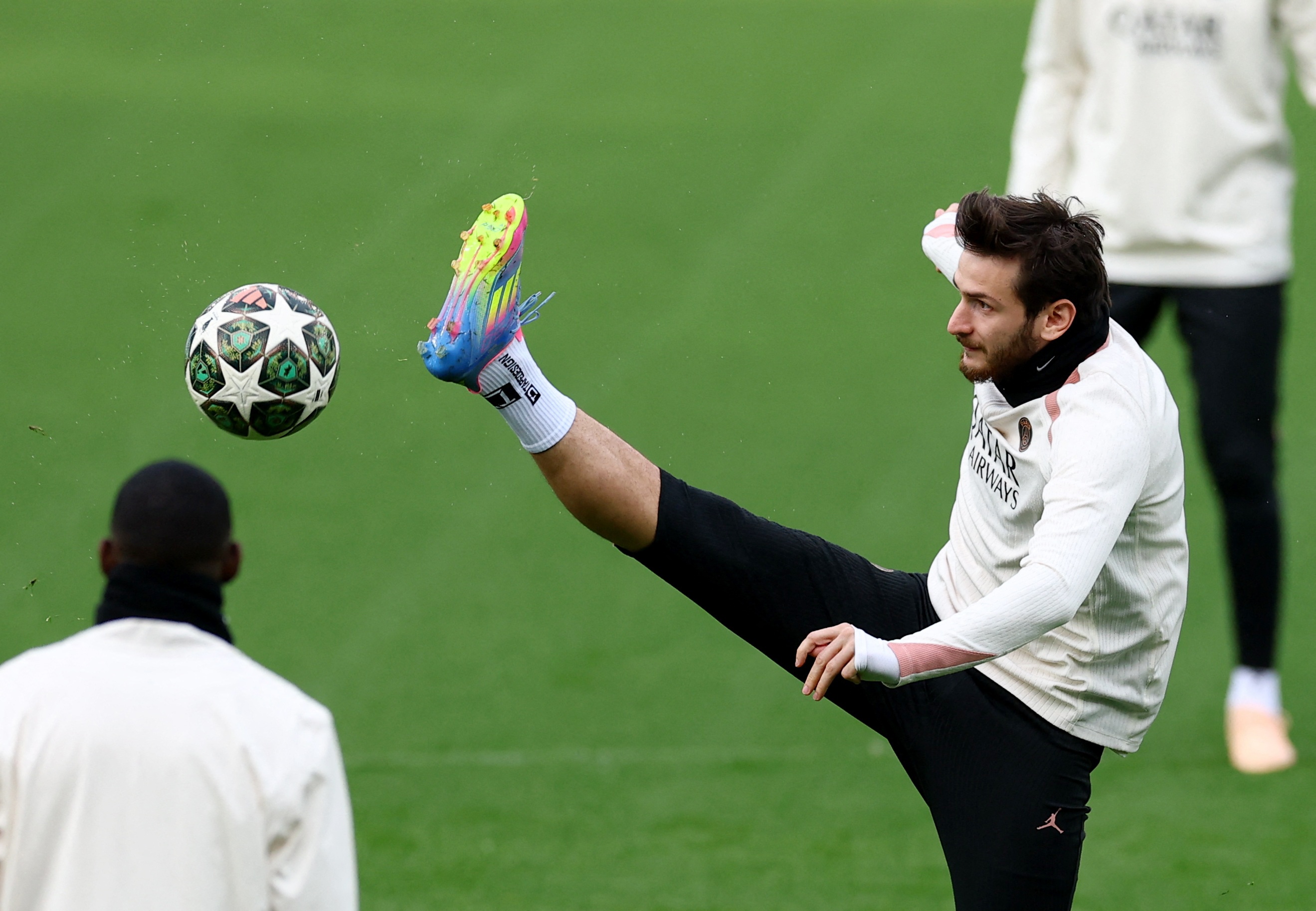 Enrique dat dau cham het cho 'ganh xiec' PSG hinh anh