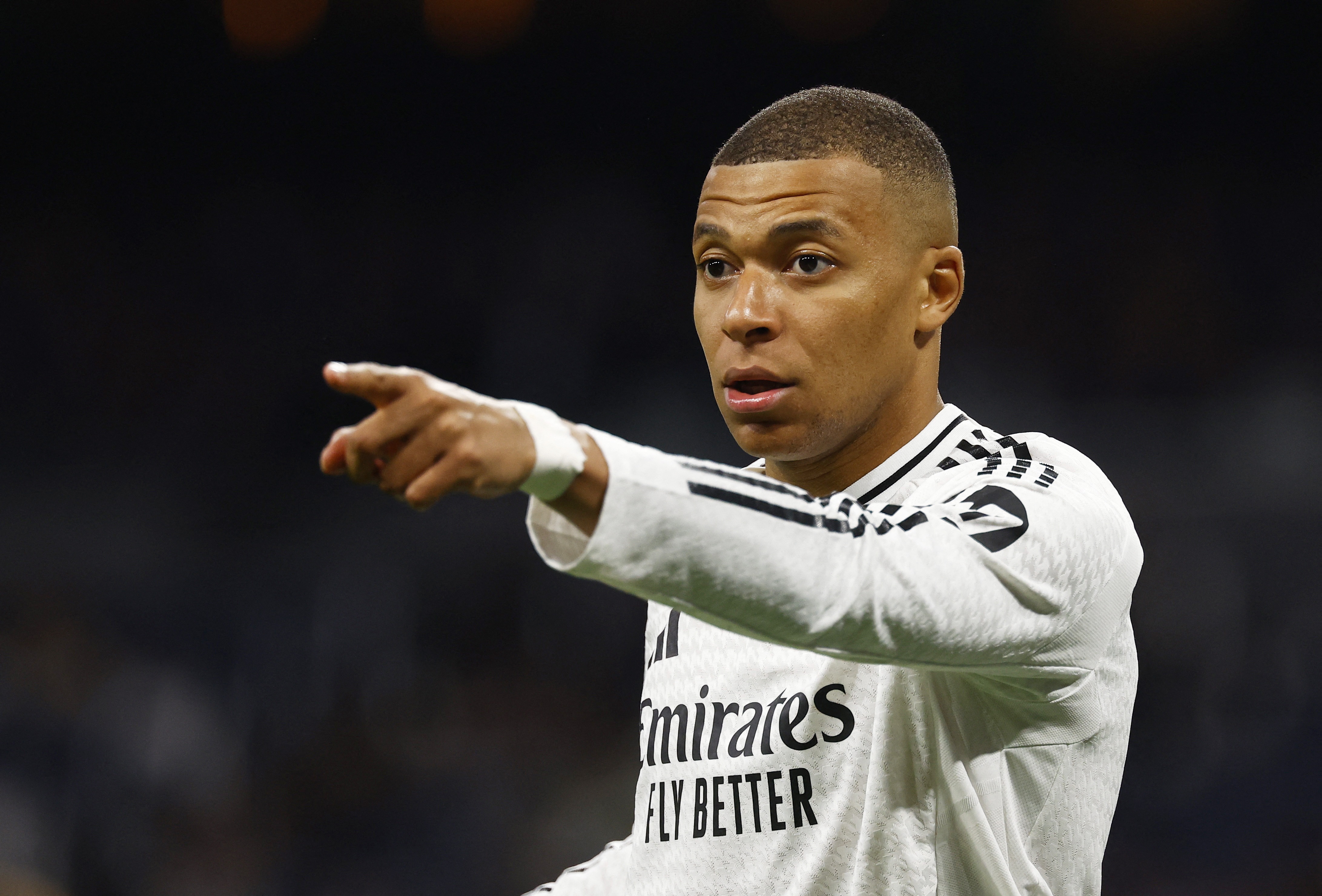 Mbappe phai thay doi hinh anh