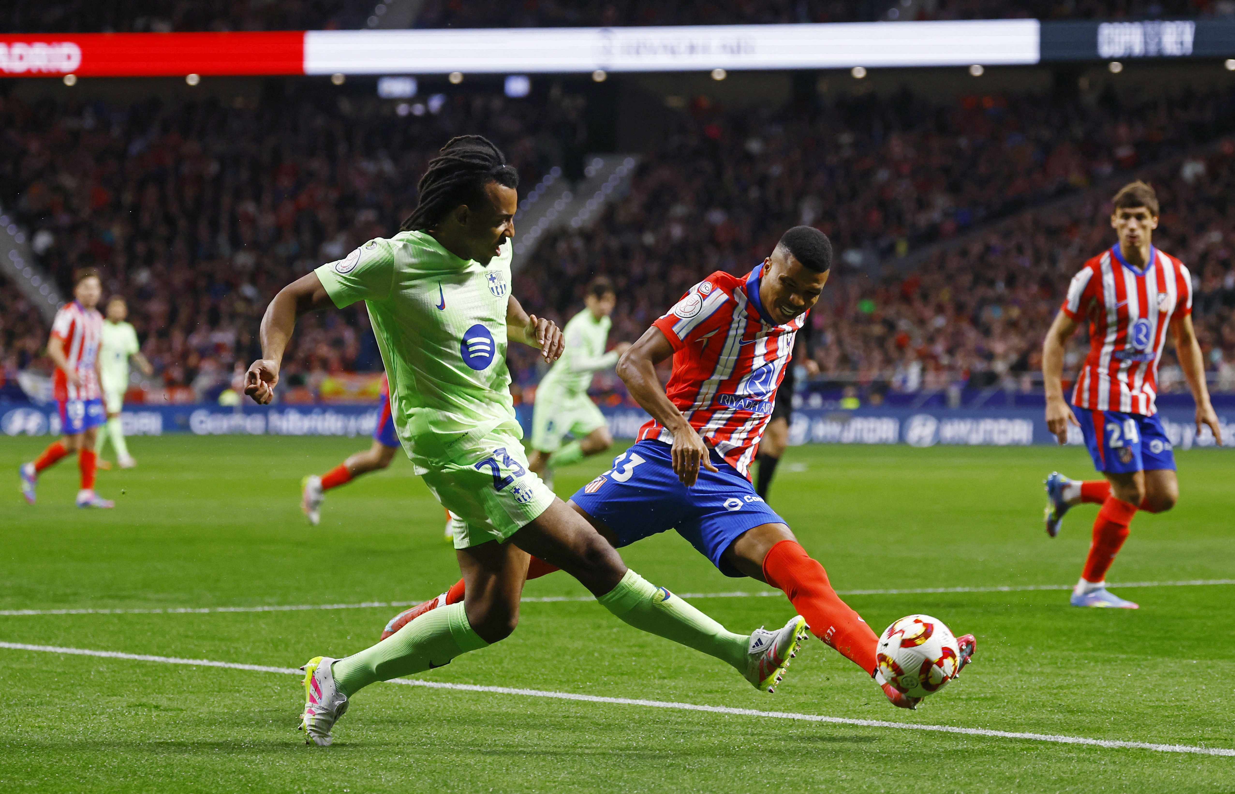 Arsenal muon mua Kounde hinh anh