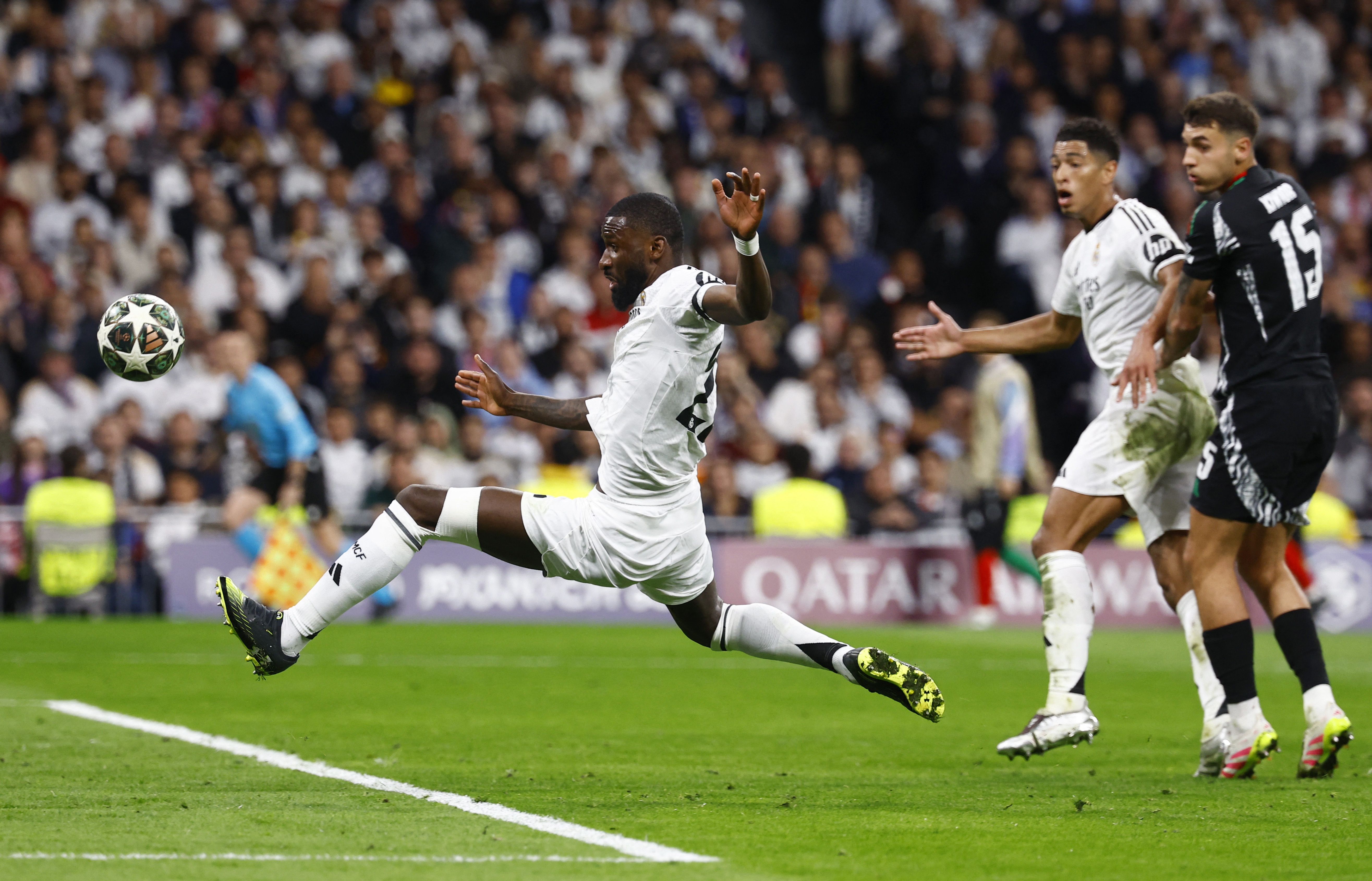 Rudiger nghi het mua hinh anh