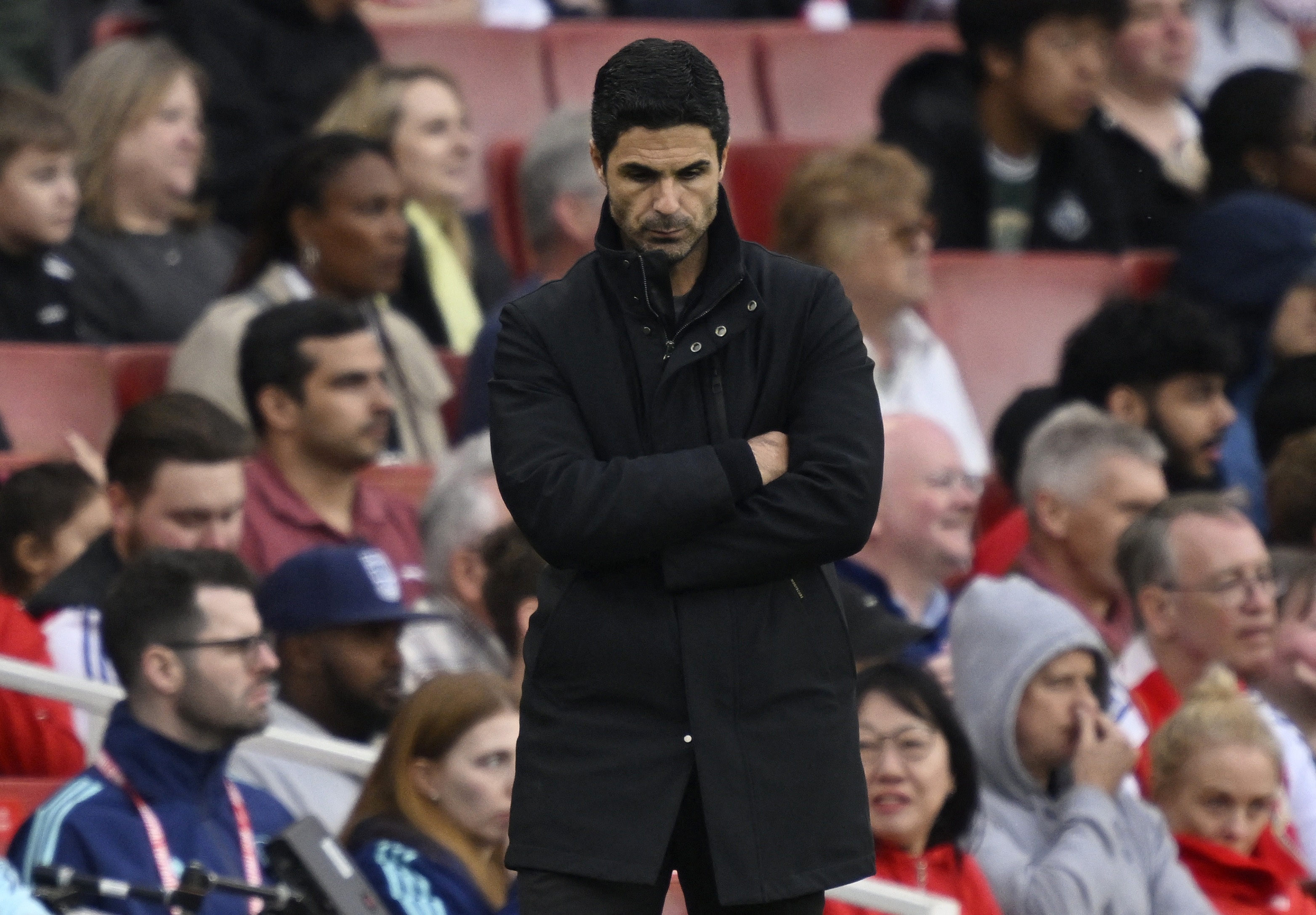 Arsenal vo vun vi bao thu hinh anh