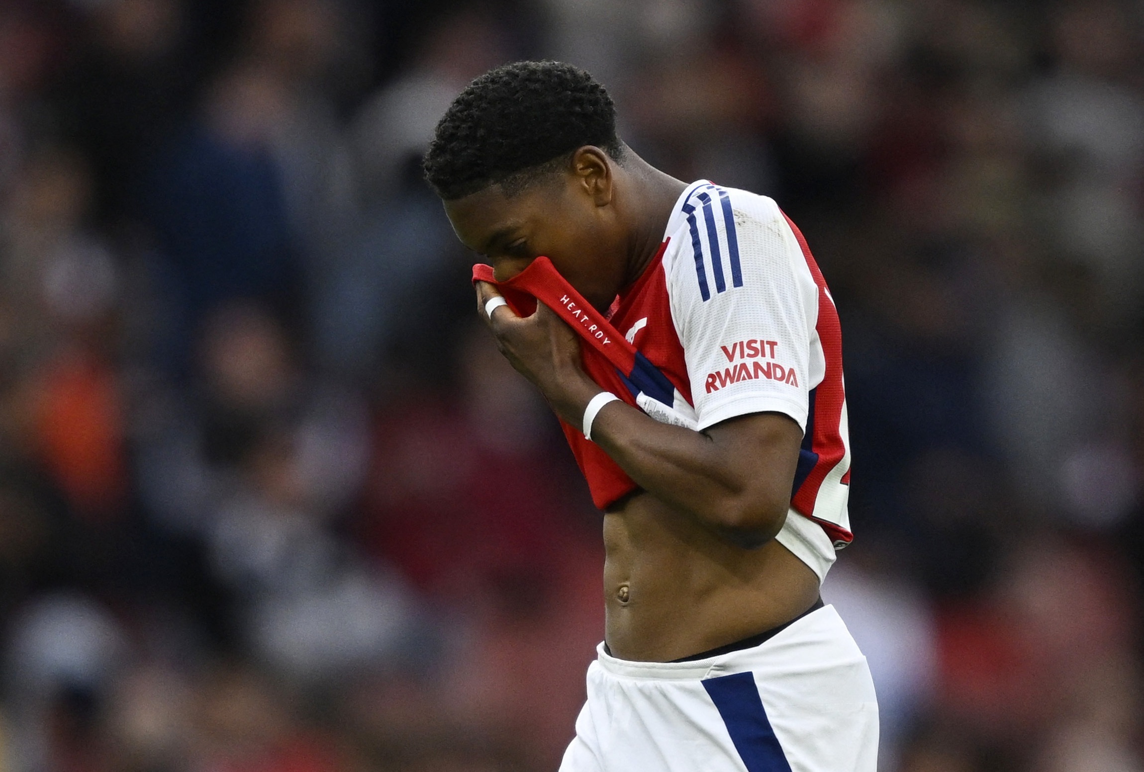 Evra che nhao Arsenal la 'nhung dua tre' hinh anh