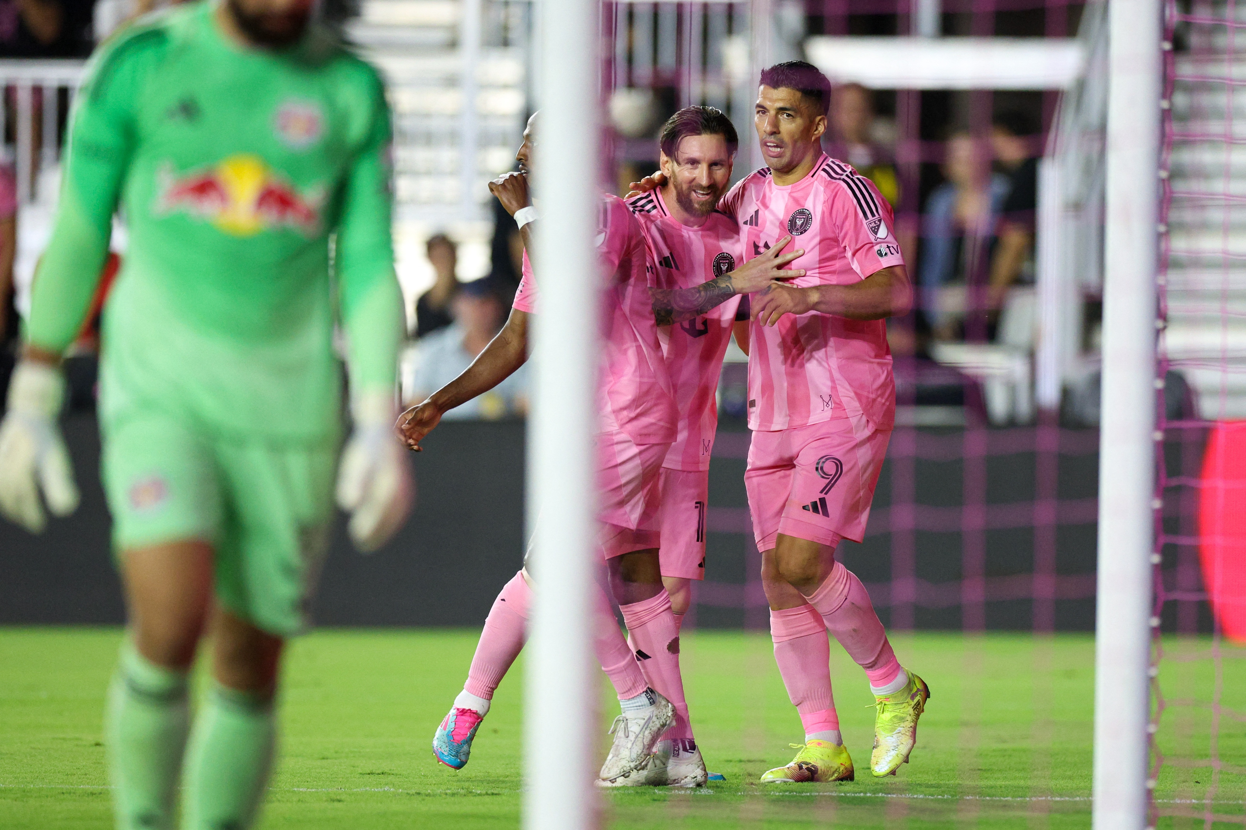 Messi cham dut chuoi tran tit ngoi hinh anh