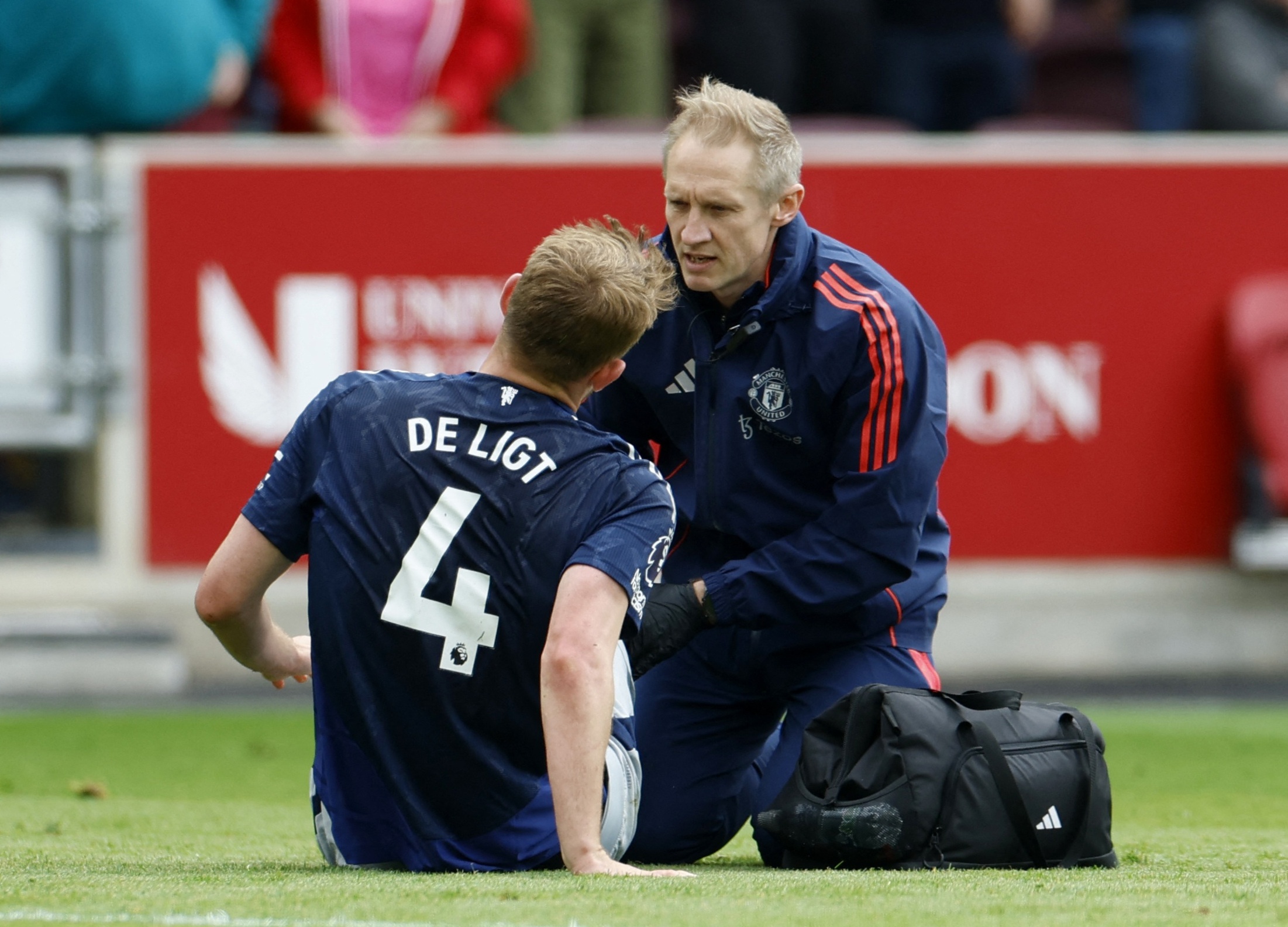 Manchester United gap ac mong chan thuong hinh anh