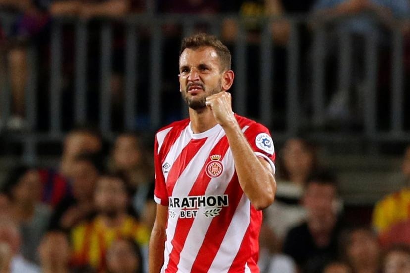 Tien dao 38 tuoi giai cuu 'Hien tuong' Girona hinh anh