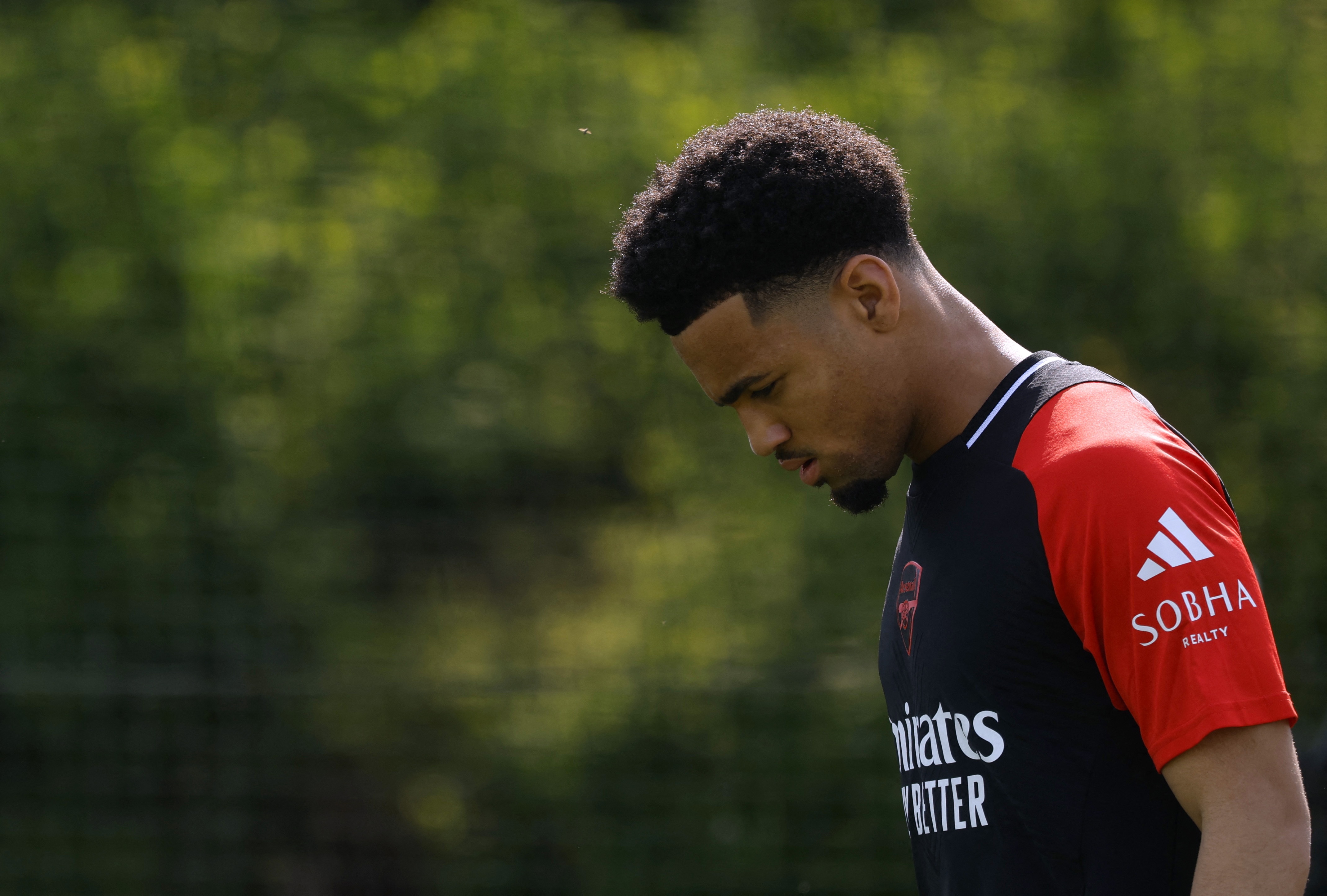 Tai nang tre Arsenal doi doi hinh anh