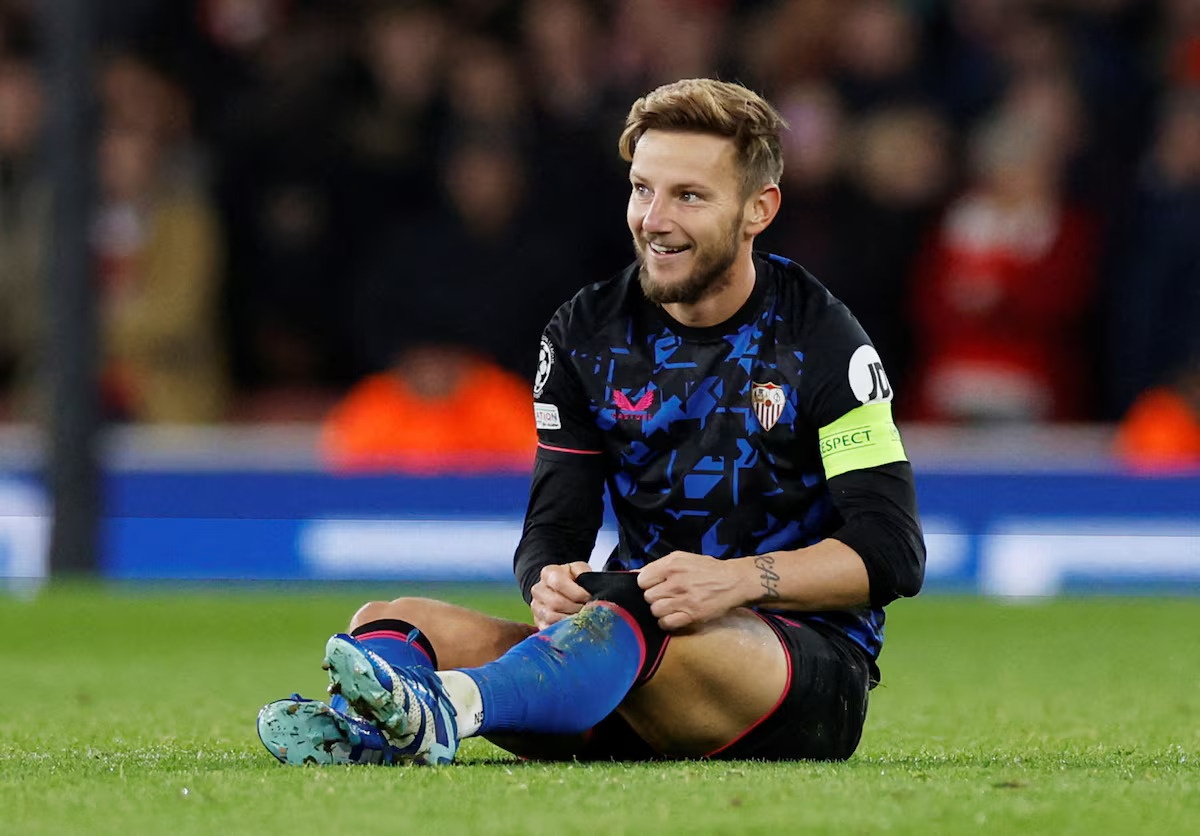 Rakitic giai nghe hinh anh