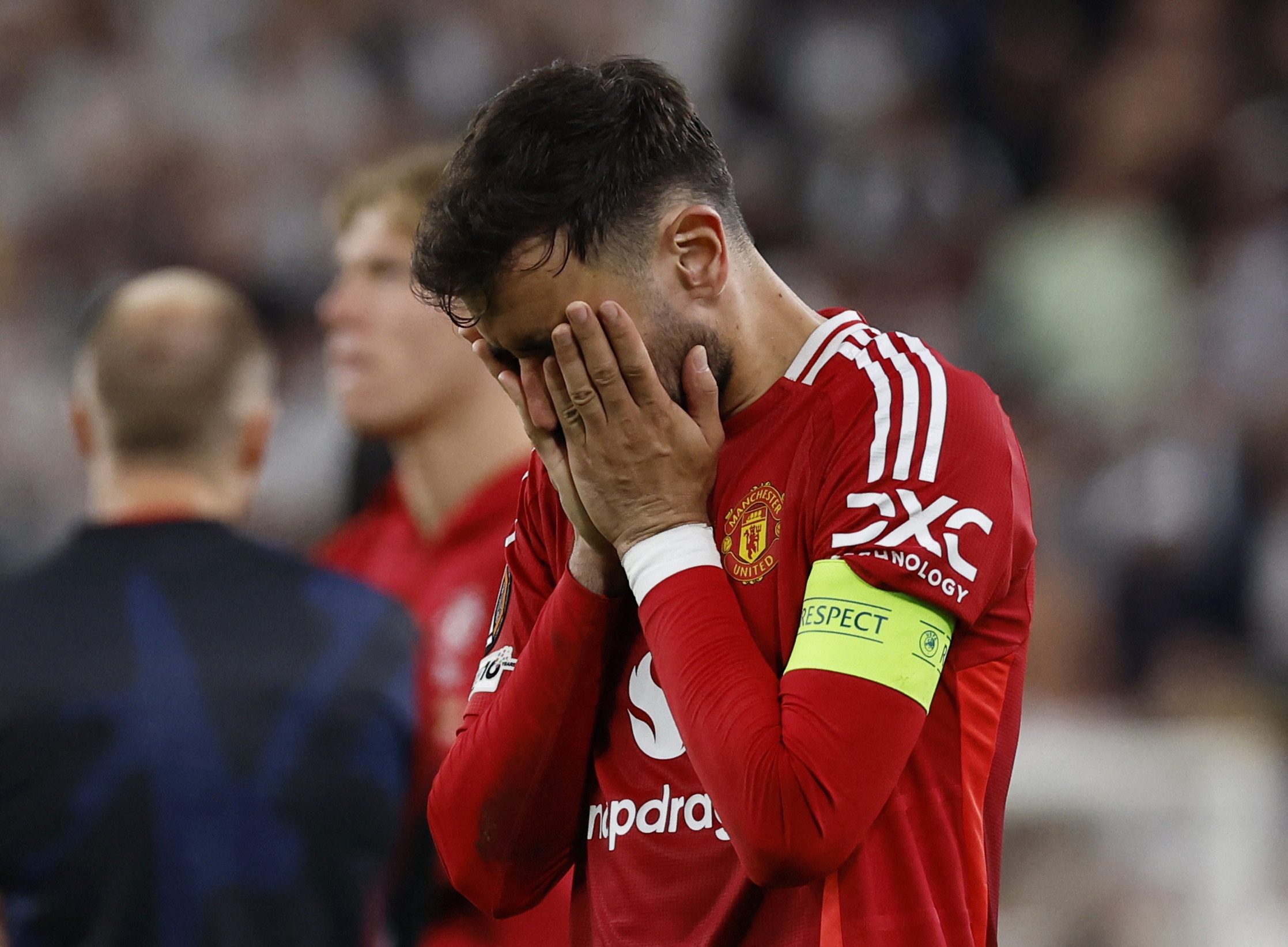 Manchester United va nua ty bang lang phi hinh anh