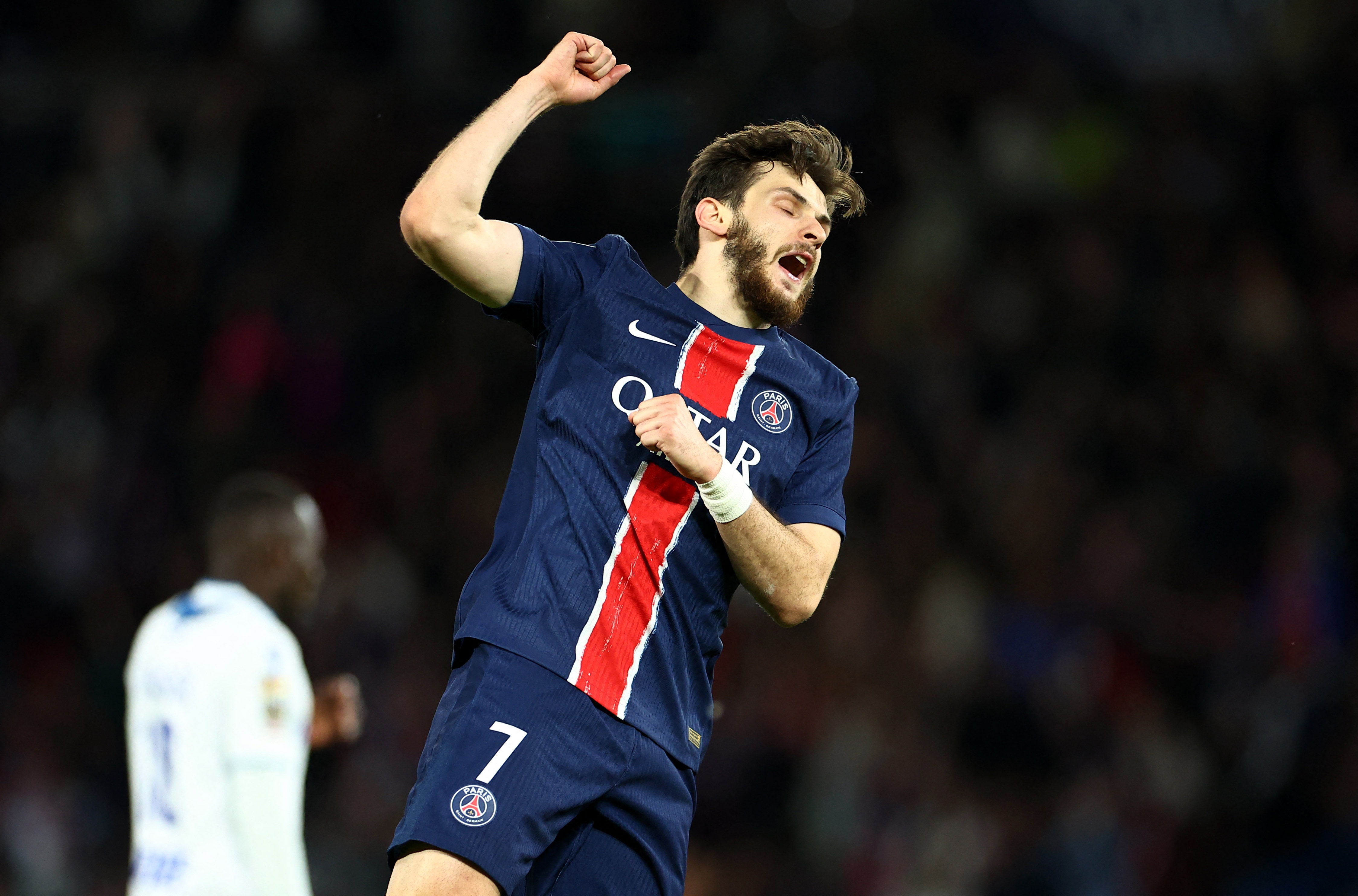 Nga mu truoc Kvaratskhelia hinh anh