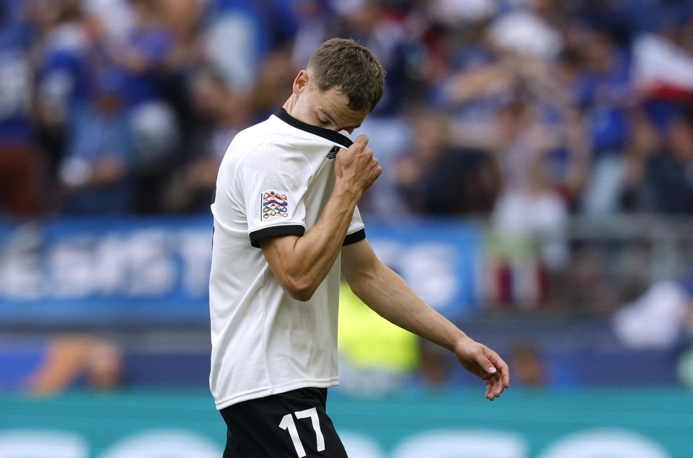 Tran thua Phap phoi bay chat luong tham hoa cua tuyen Duc hinh anh