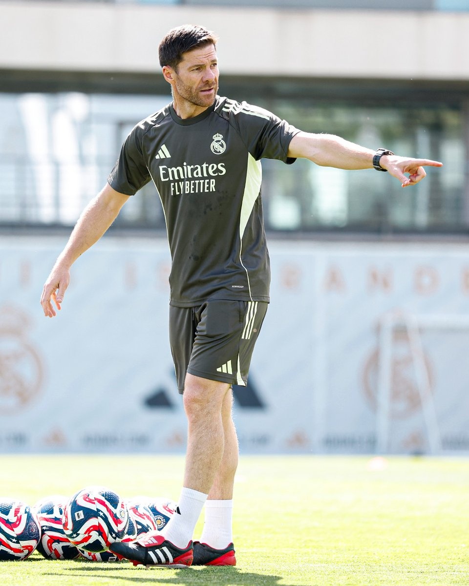 Xabi Alonso anh 2