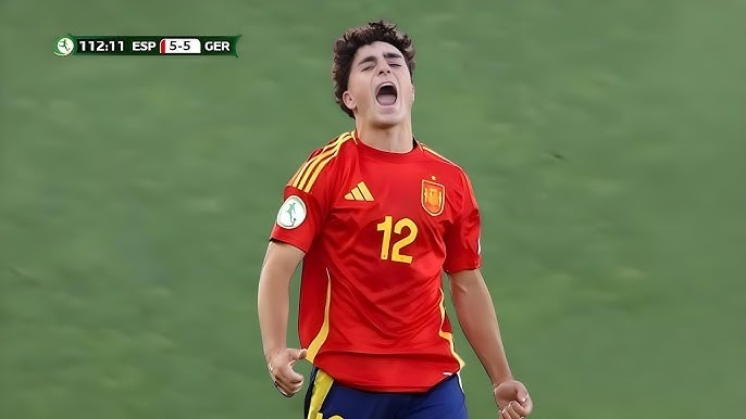 Tran dau dien ro o ban ket U19 chau Au hinh anh