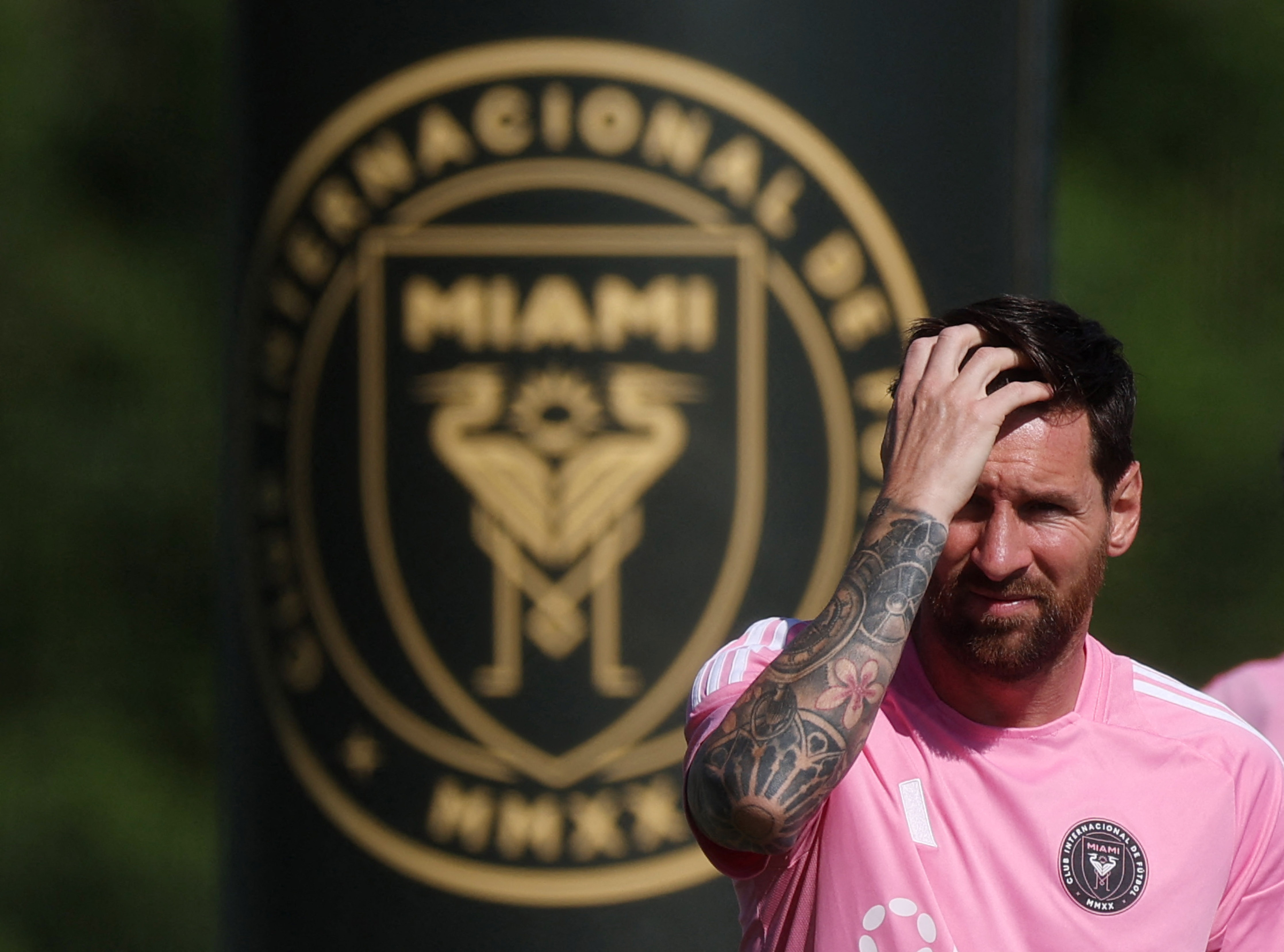 Messi di bo, tran dau cui dau hinh anh