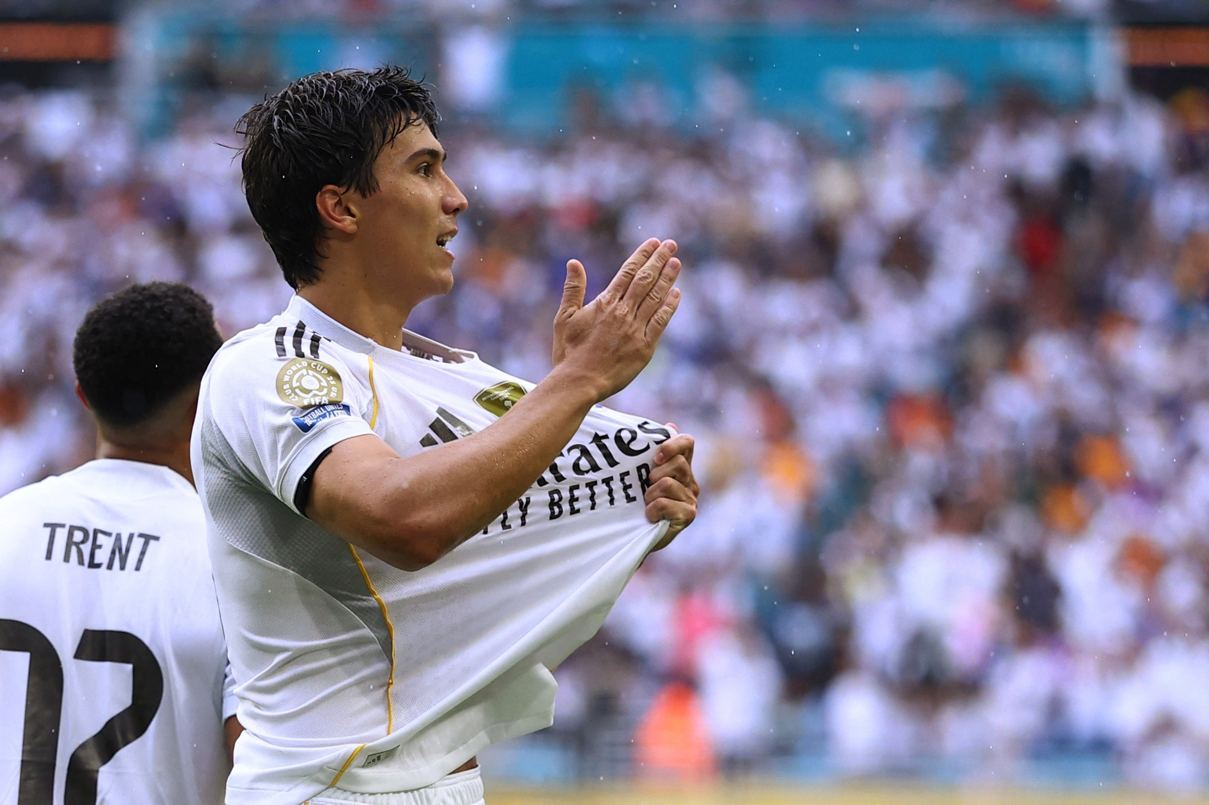 Tien dao vo danh thach thuc dan sao Real Madrid hinh anh