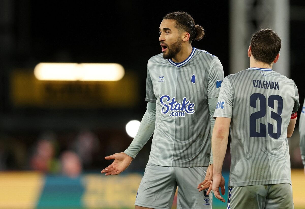 Vi sao la Calvert-Lewin? hinh anh