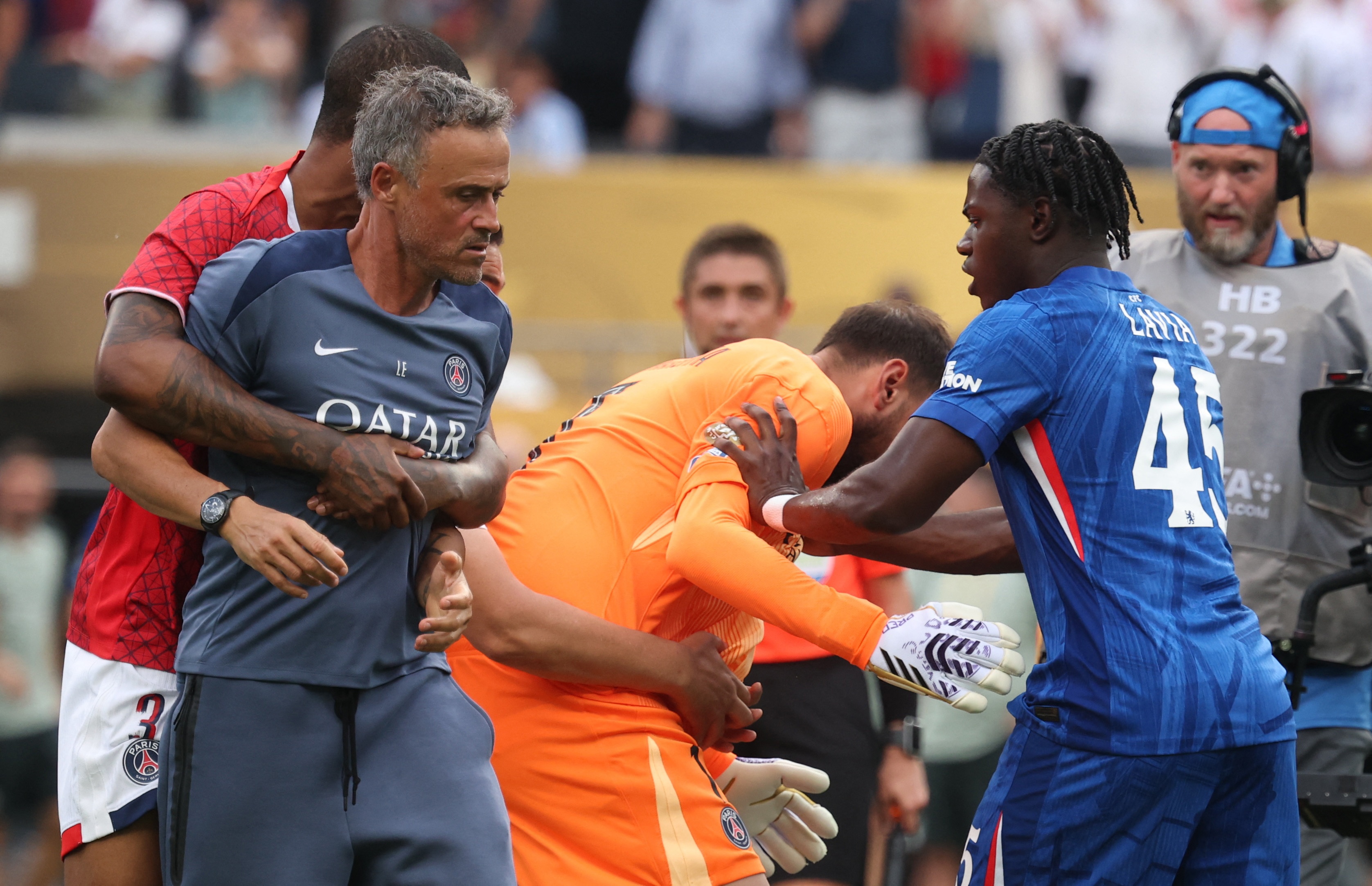 Luis Enrique co danh Joao Pedro? hinh anh