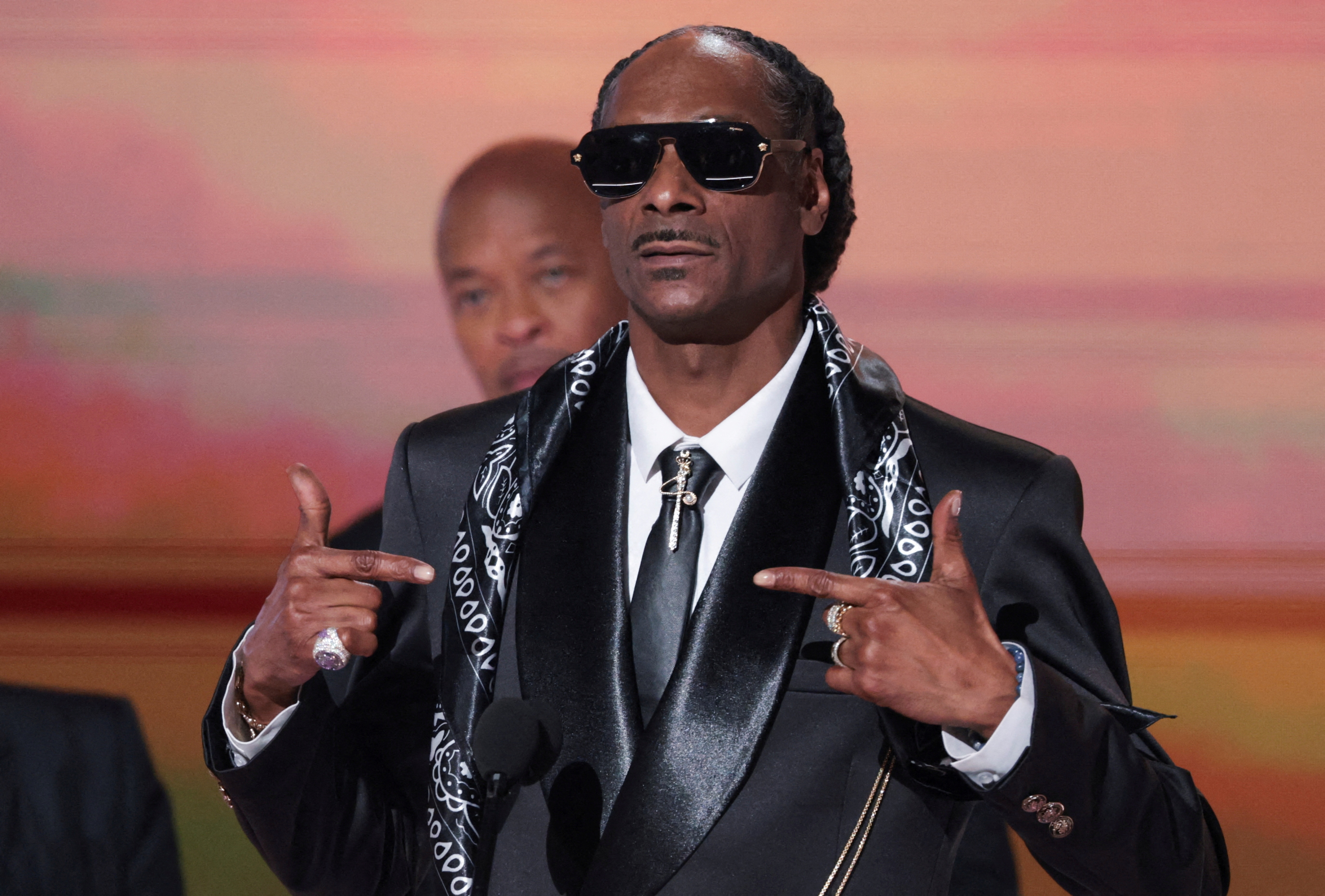Snoop Dogg tro thanh dong chu so huu CLB Swansea City hinh anh