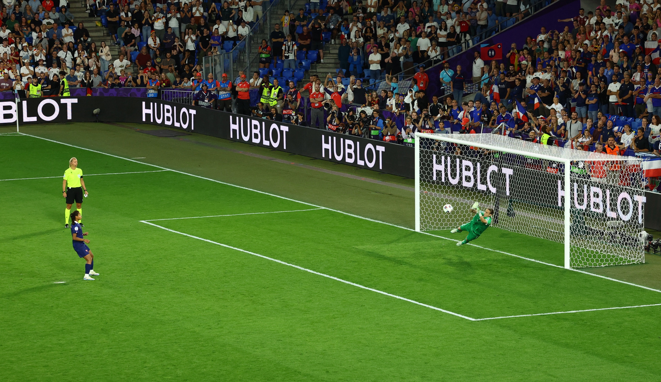 Hien tuong ky la xay ra o Euro 2025 hinh anh