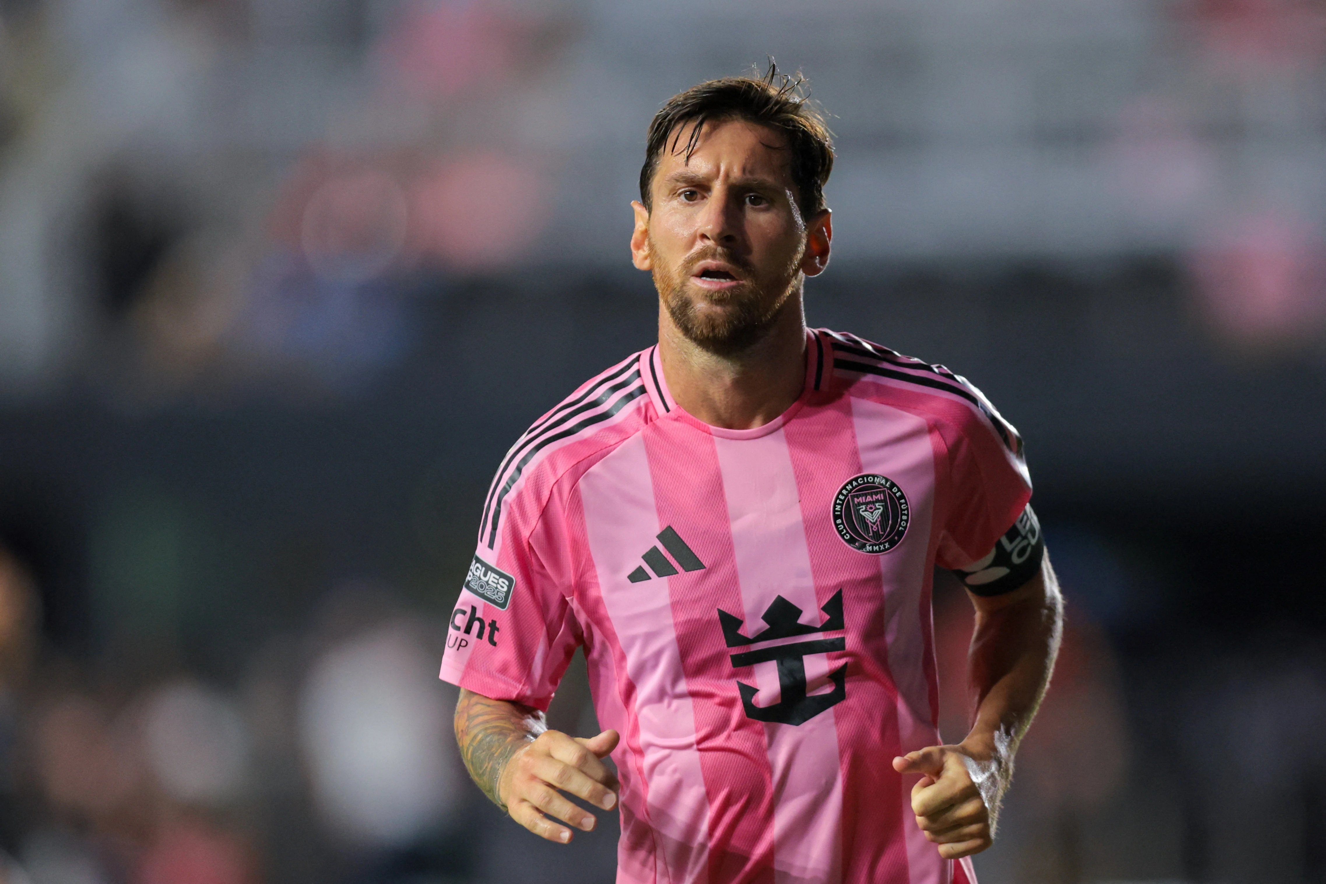 Hat-trick an tuong cua Messi hinh anh