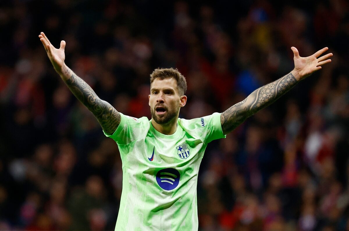 Choang voi thu nhap cua Inigo Martinez o Saudi Arabia hinh anh