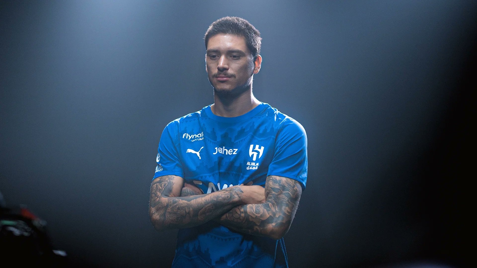 Liverpool cong bo viec ban Nunez hinh anh