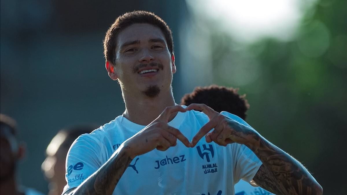 Nunez gay an tuong manh o Al Hilal hinh anh