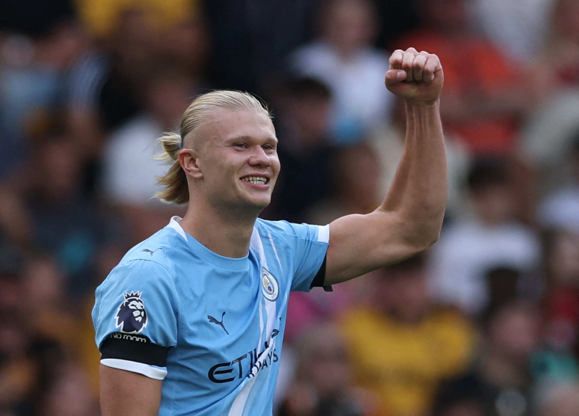 Haaland tao cot moc dang nho hinh anh