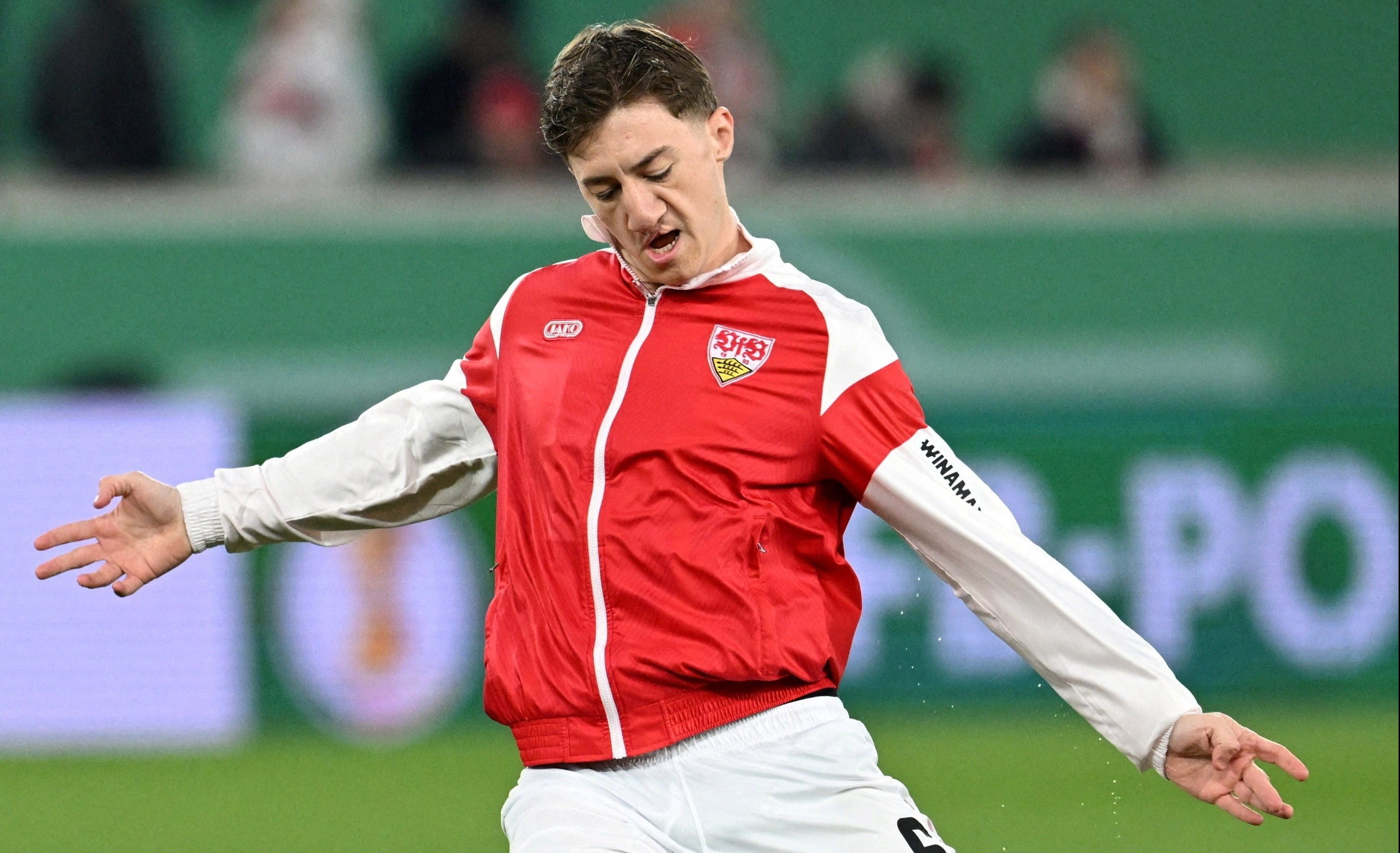 Baleba qua dat, MU chuyen huong sang Stiller hinh anh