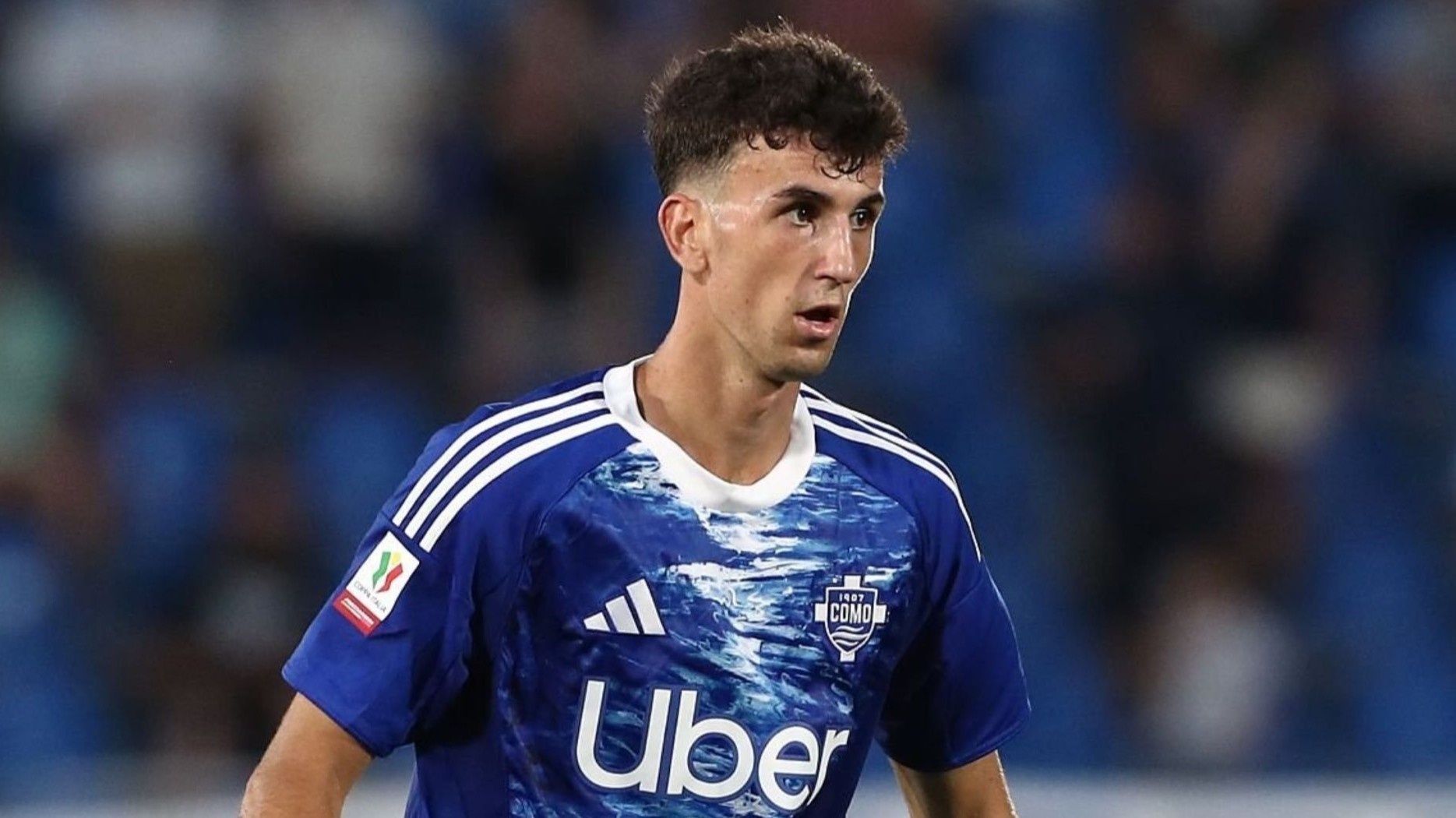 Trung ve 20 tuoi gay sot ngay tran dau tai Serie A hinh anh