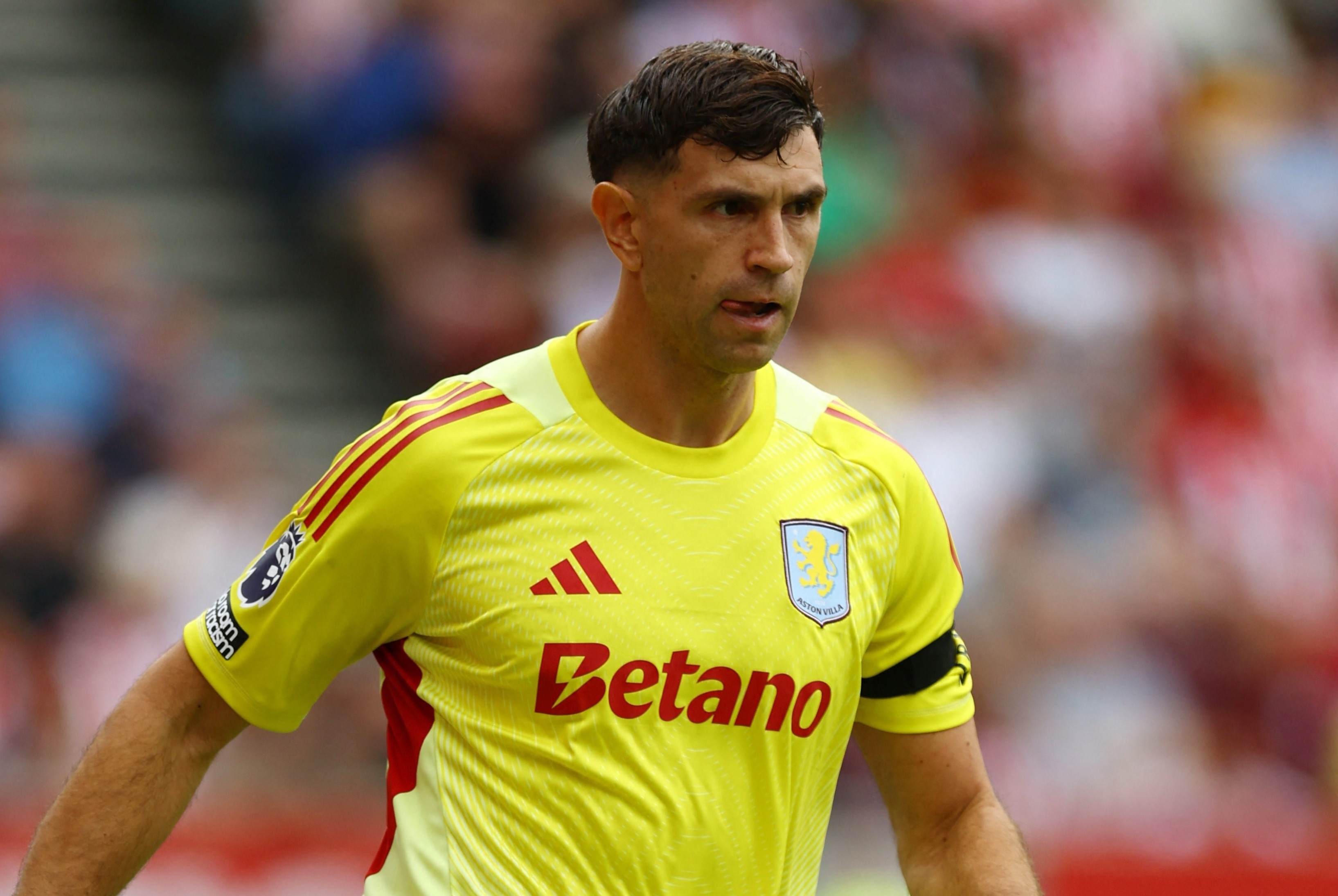 Emiliano Martinez sup do hinh anh