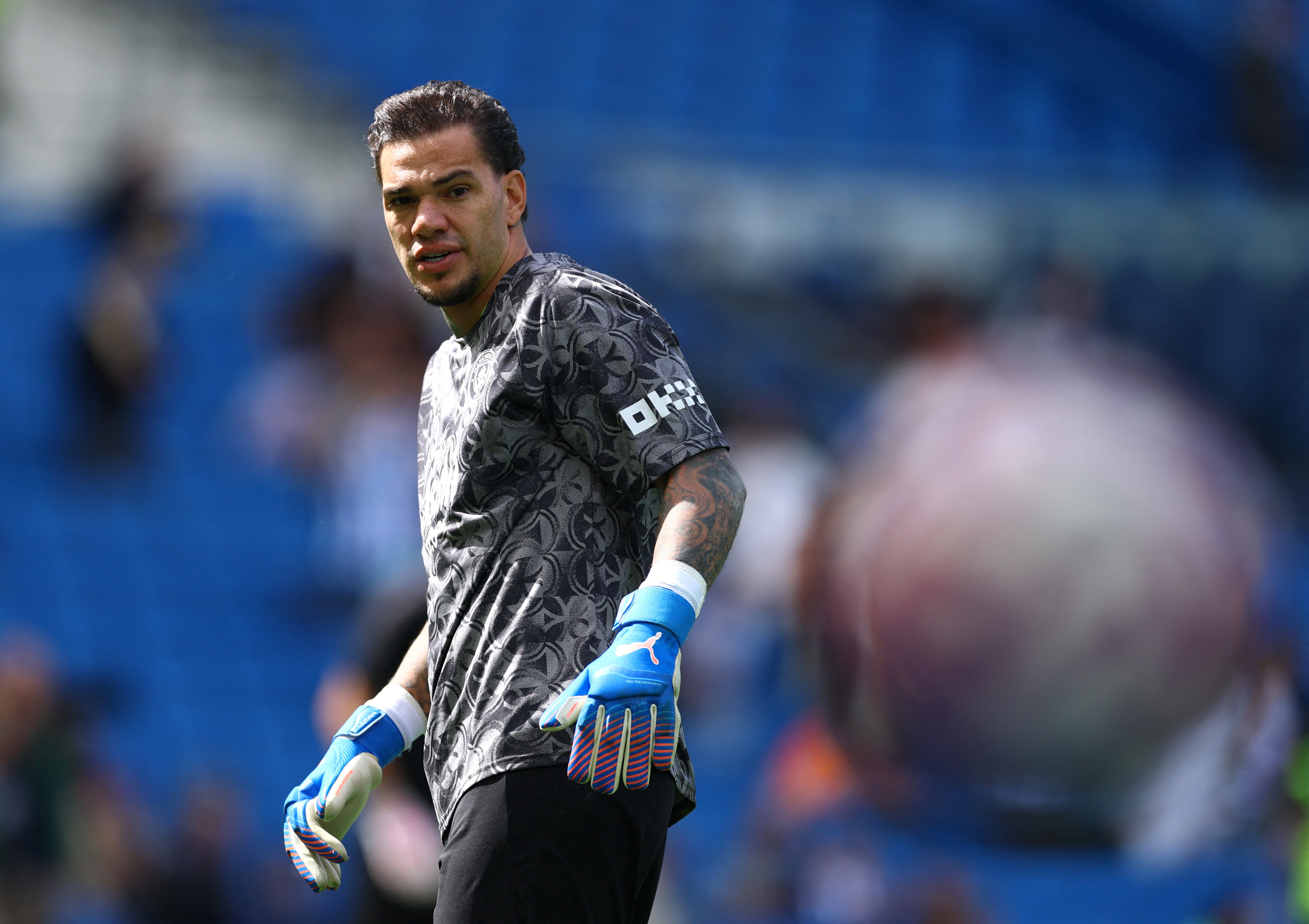 Tam biet, Ederson hinh anh