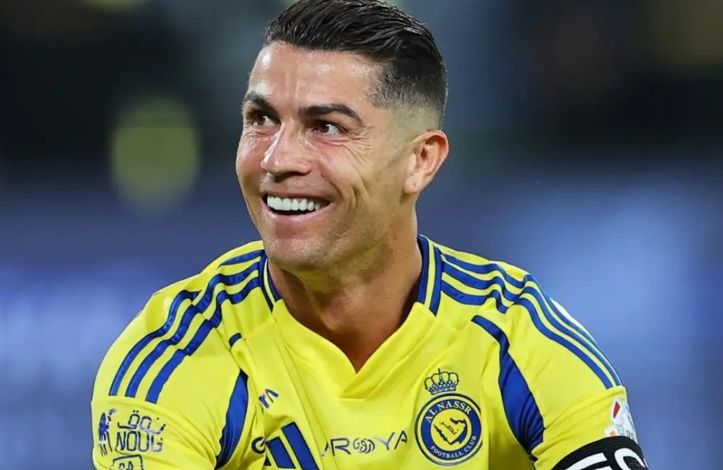 Al Nassr duyet chi 100 trieu euro cho bom tan dat nhat lich su SPL hinh anh